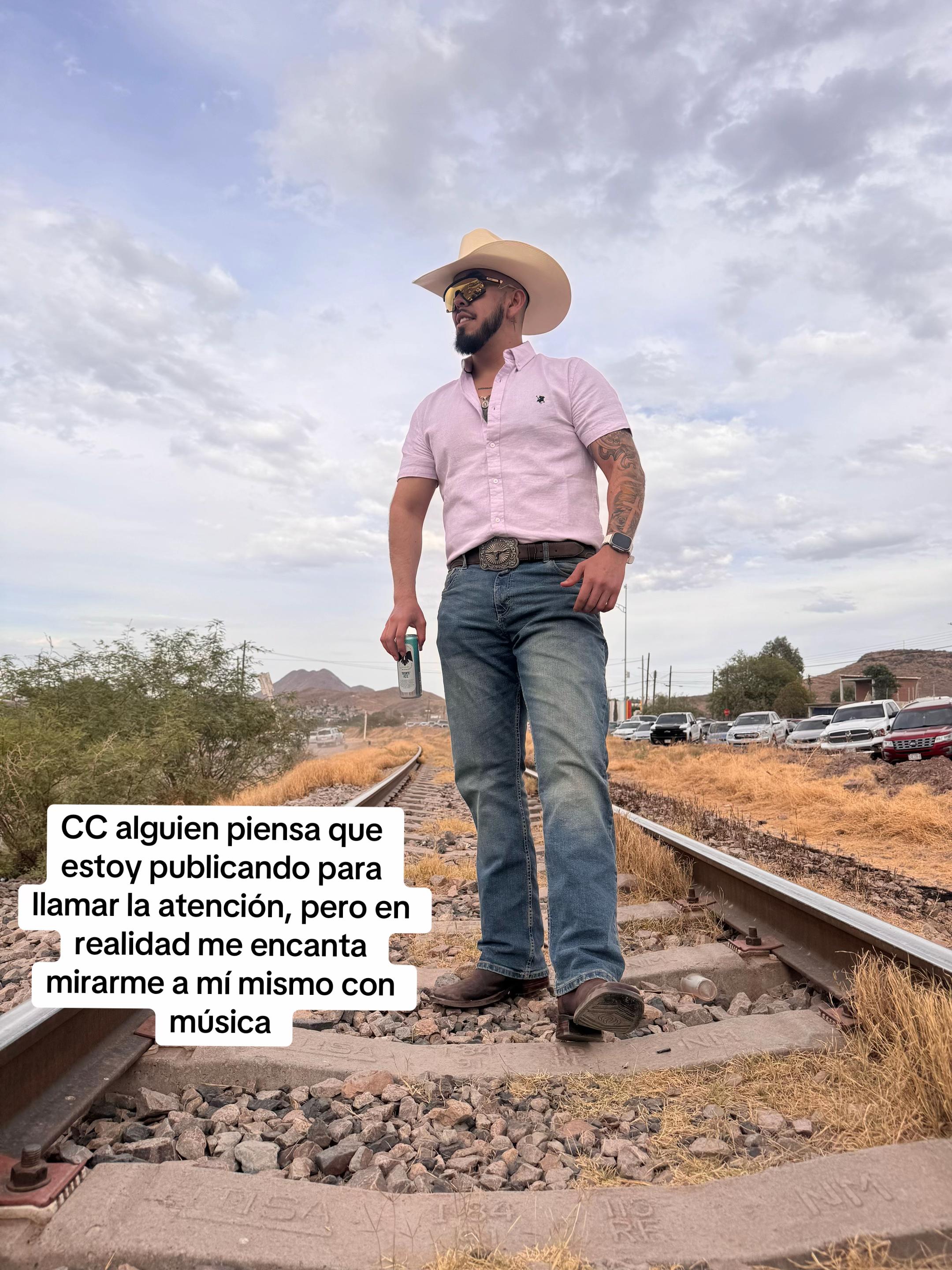 @JorgeAlv