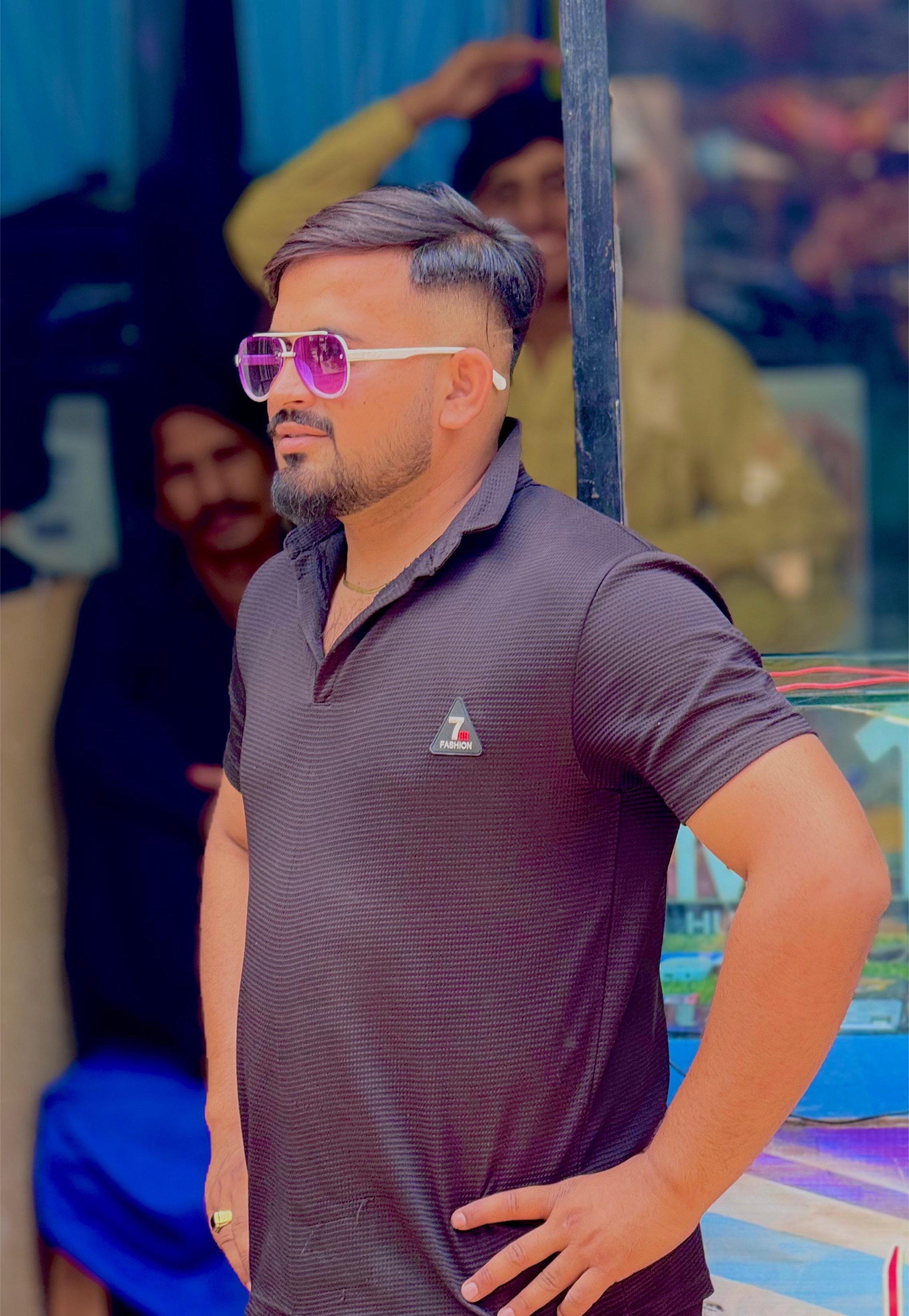 @Adeel BOXER 🇵🇰 🥊