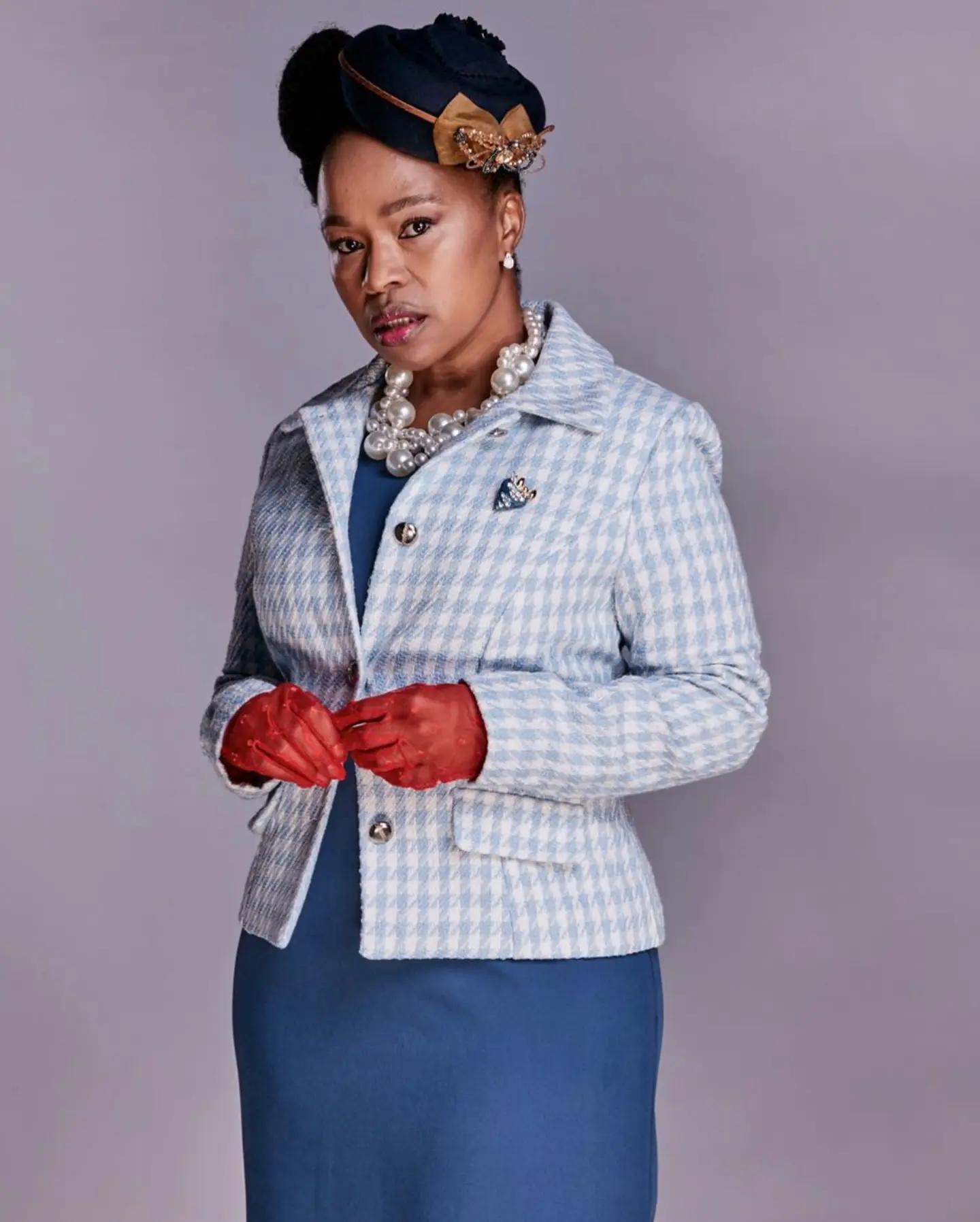 @Sindi_Dlathu