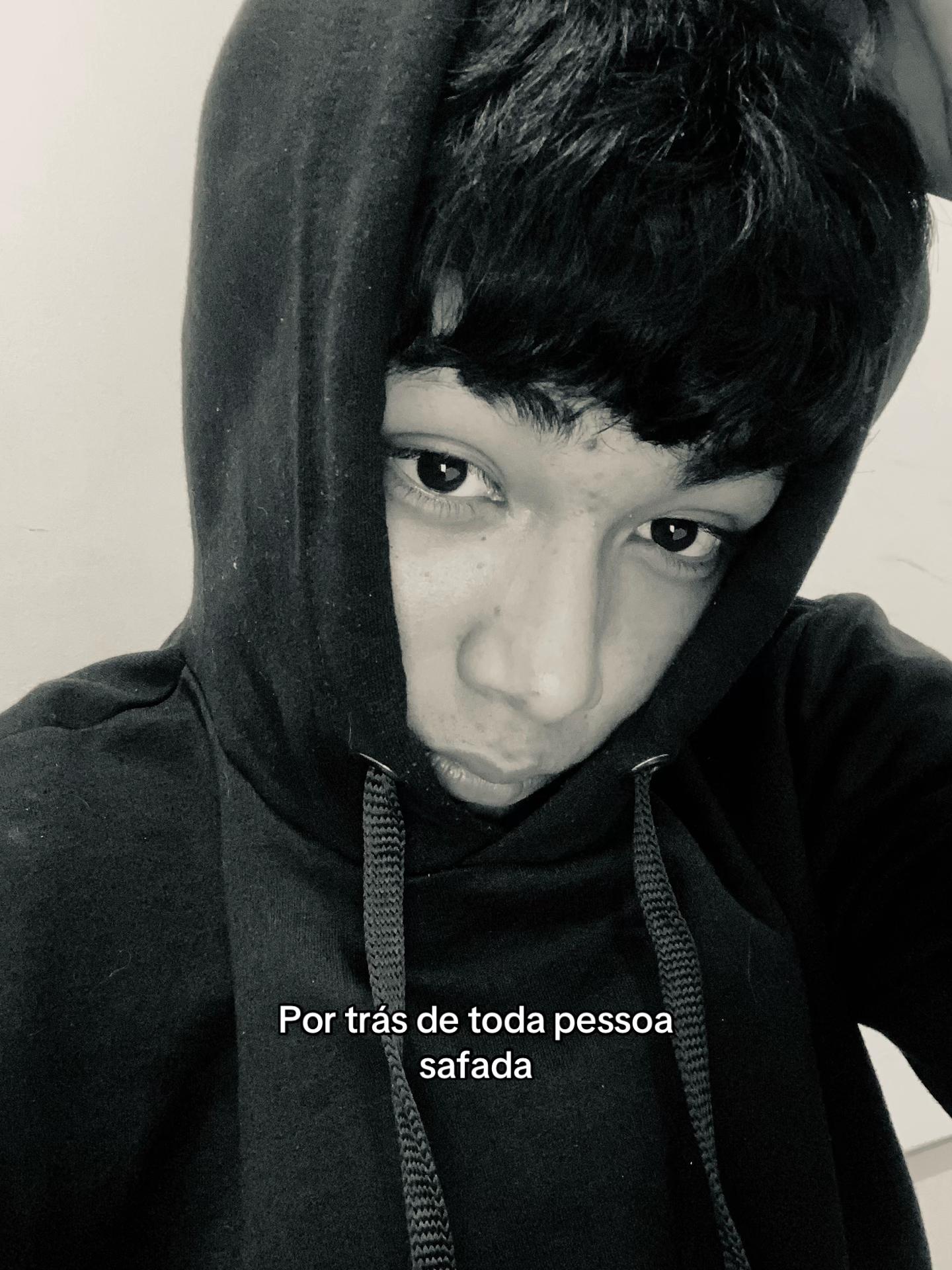 @⃟
