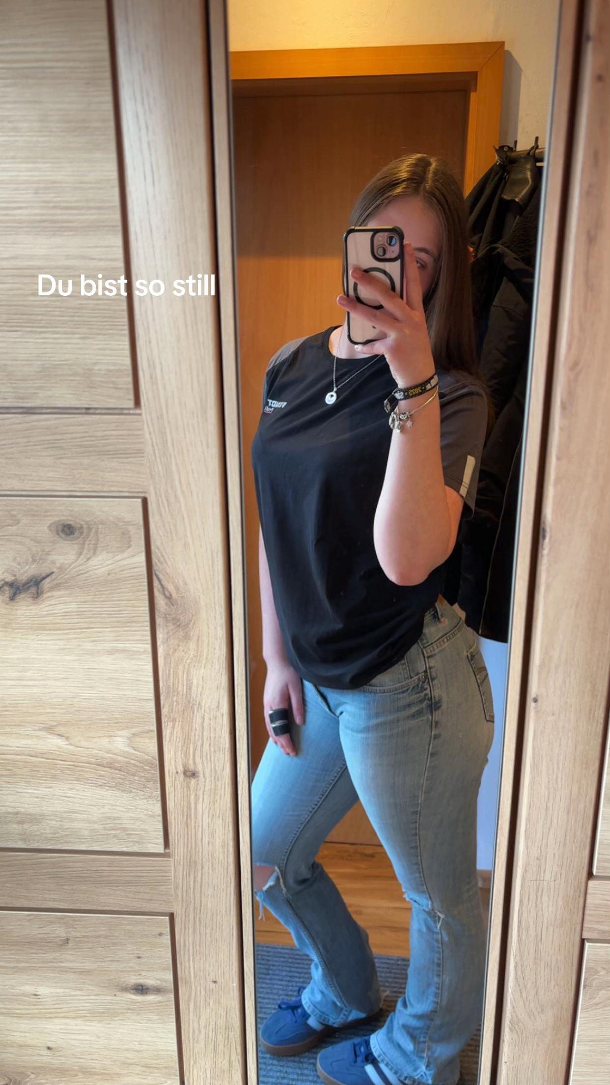 @𝓔𝓶𝔂🇩🇪