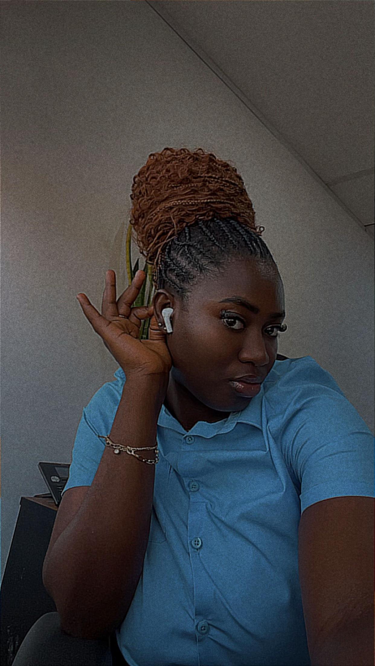@Akua_Bhornrich💚
