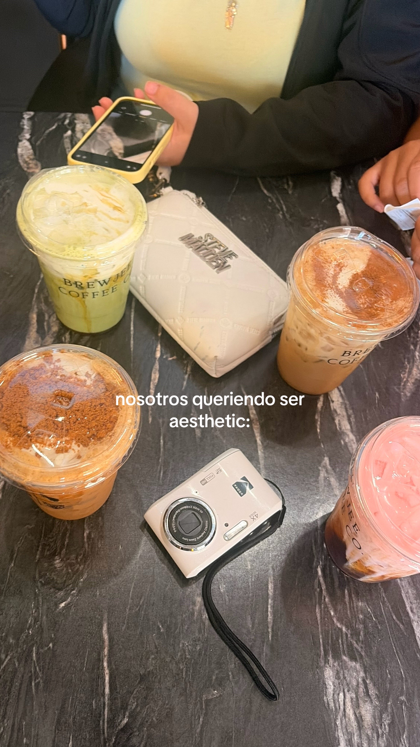 @johana𝜗𝜚