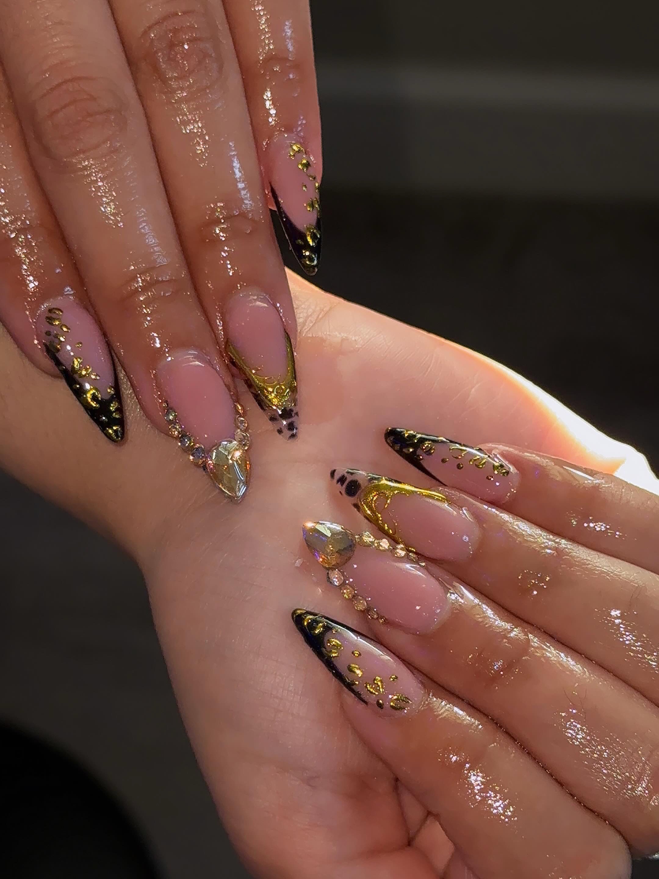 @CHRISTIAN ORTIZ l LR NAIL TECH