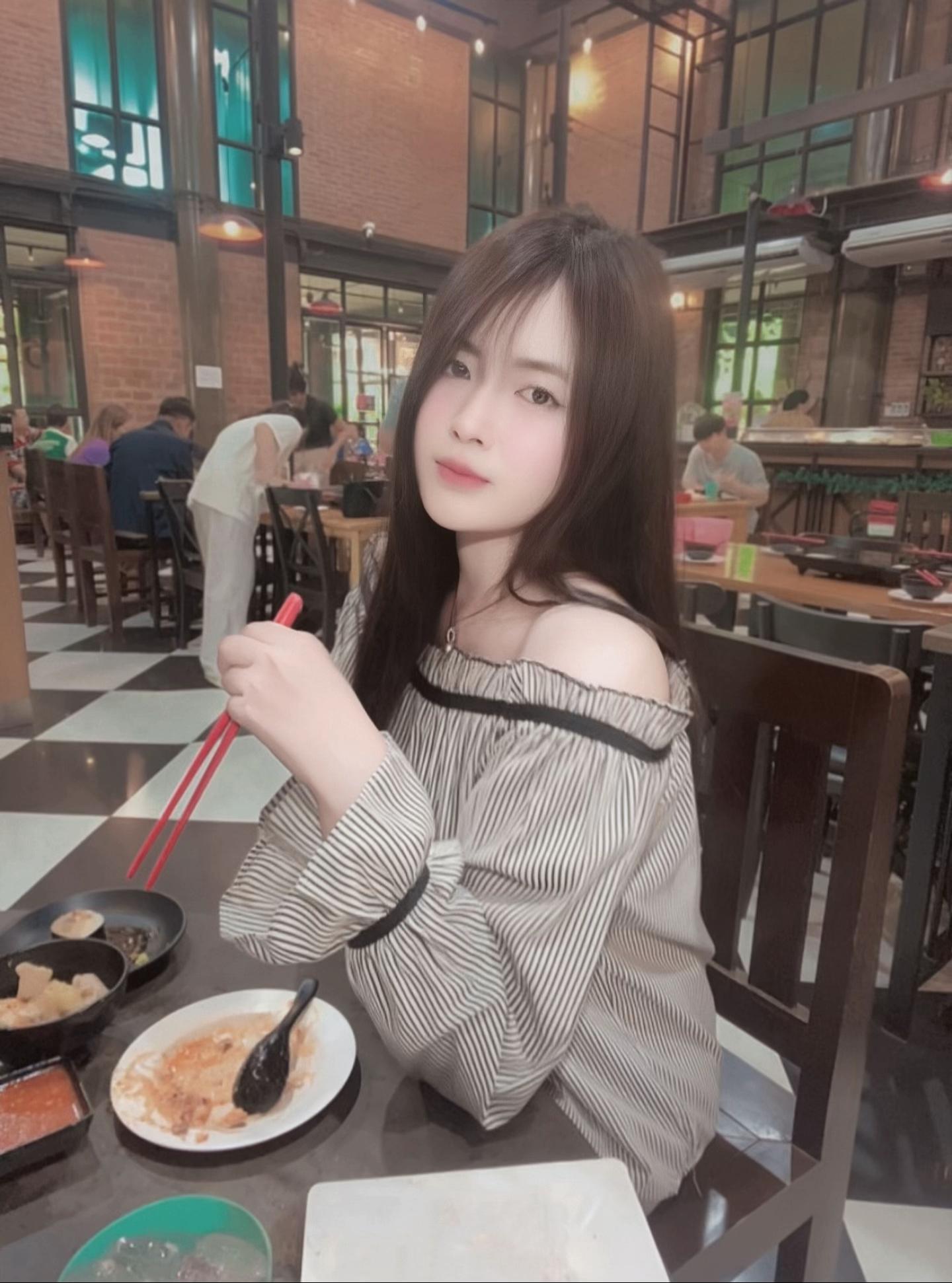 @ฝ้ายยยยย🐰