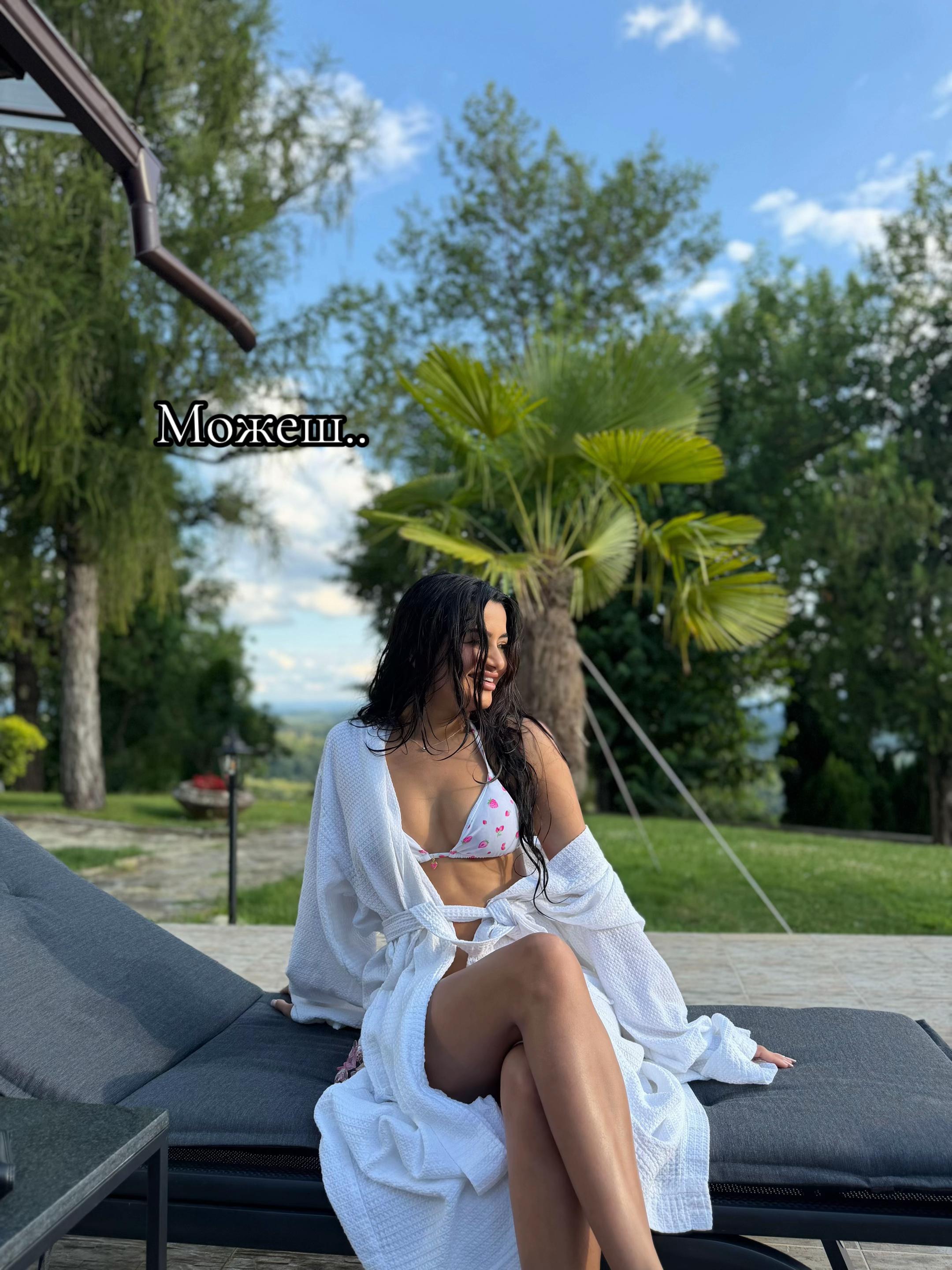 @RoselindaM