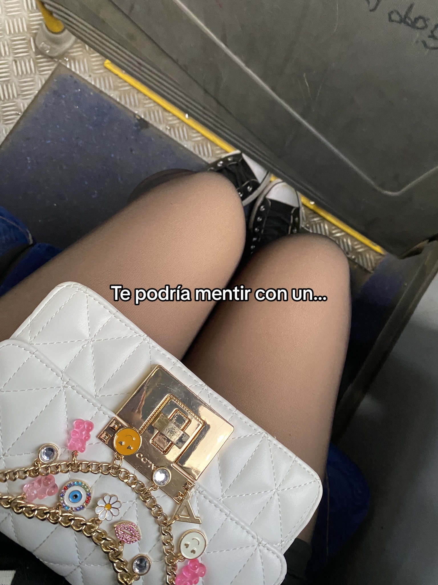 @ᥫ᭡
