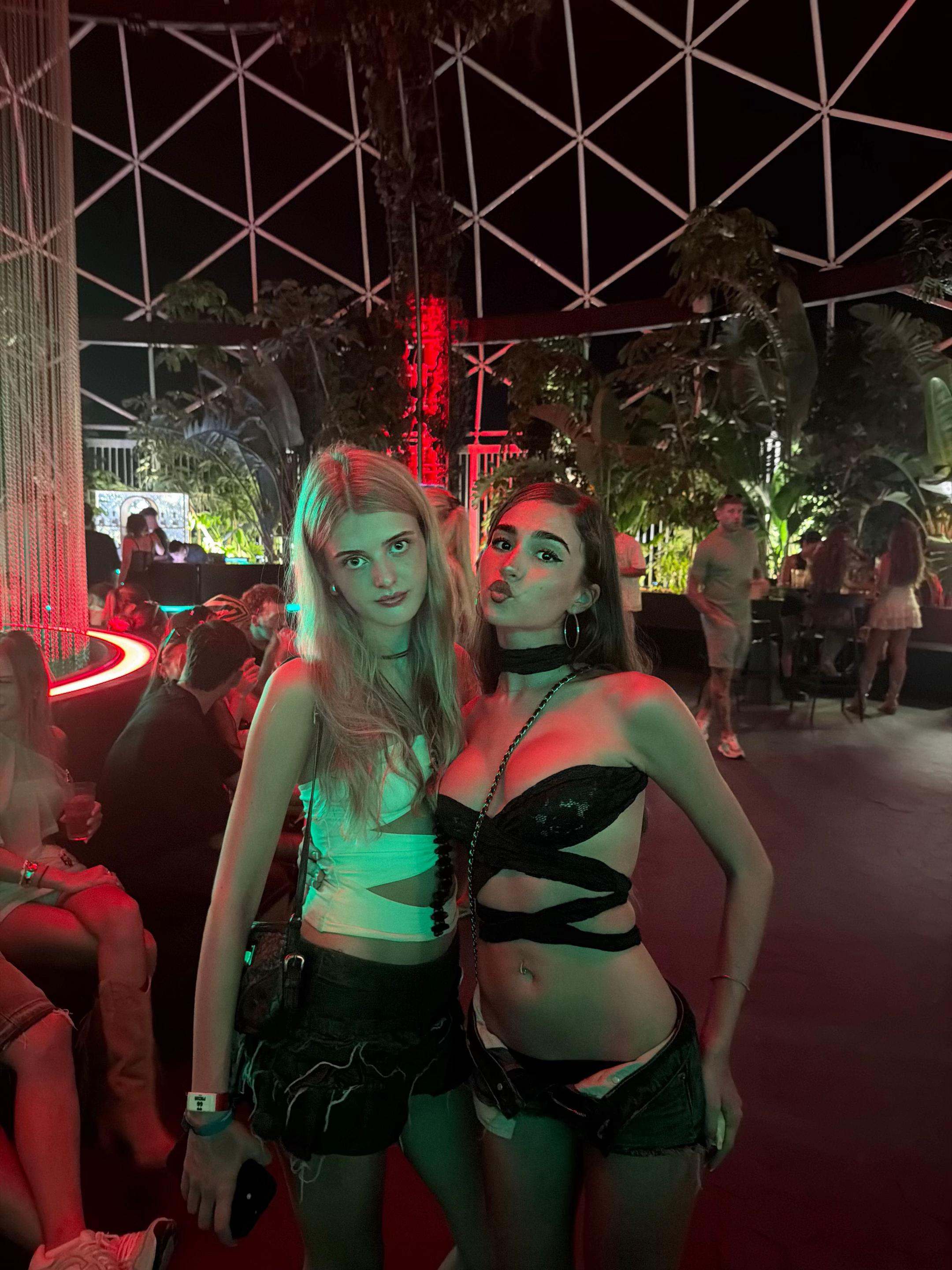 @Bibi