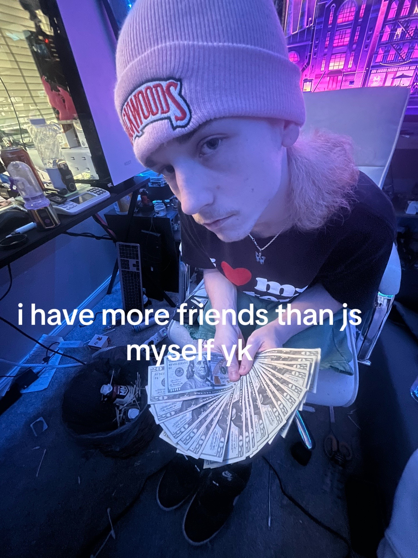 @⛧