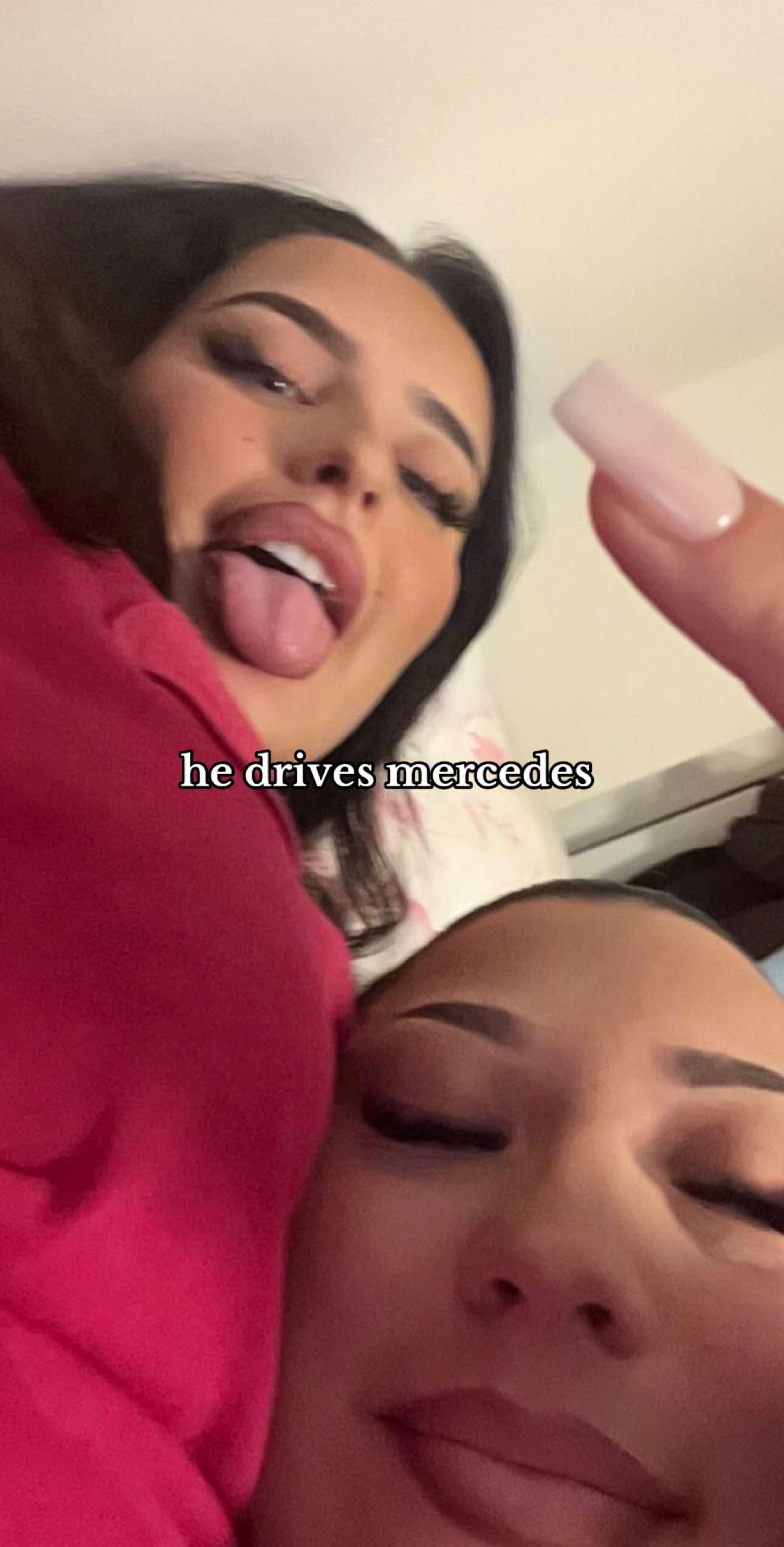 @𝒮