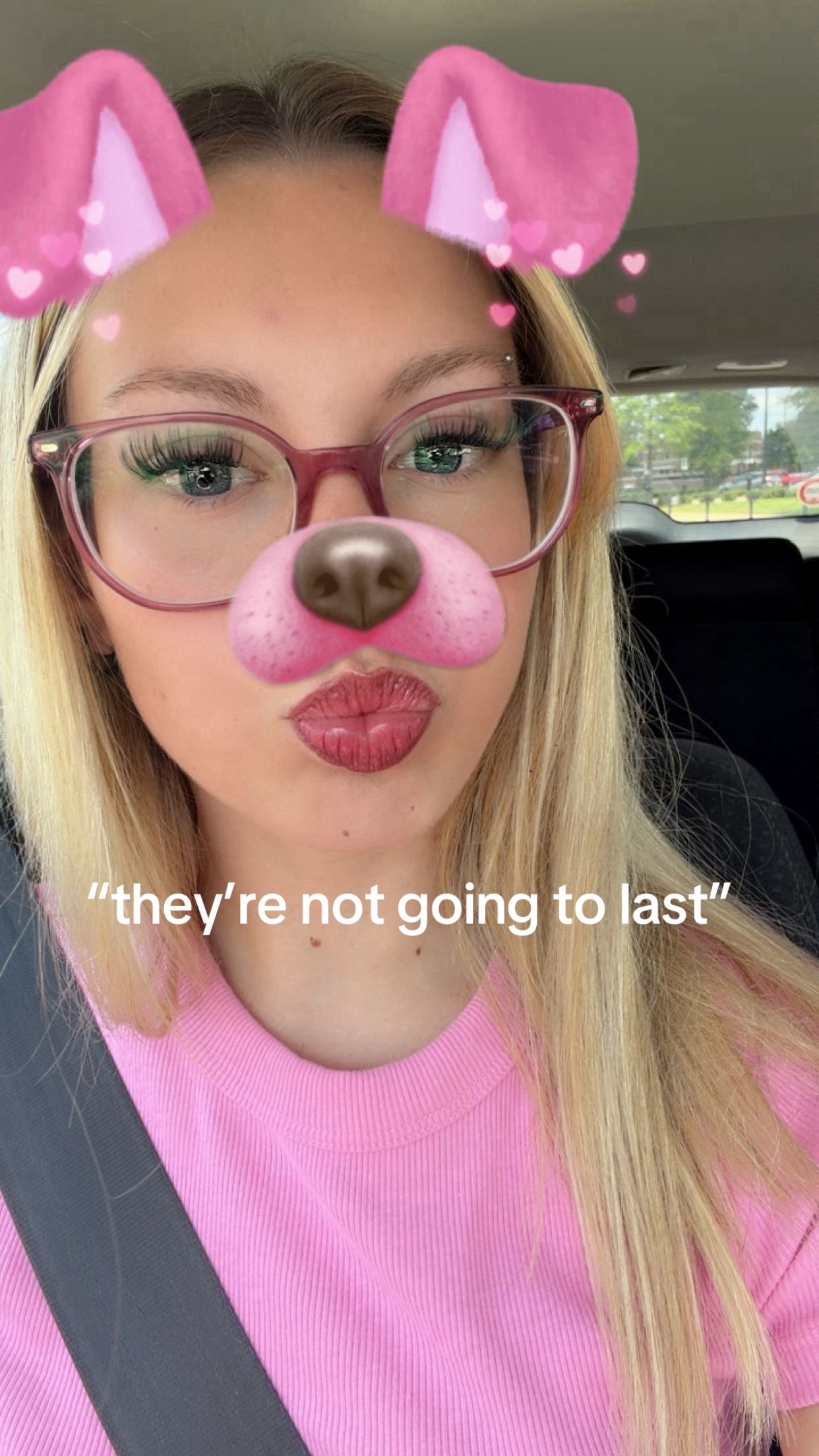 @emery👯&zwj;♀️