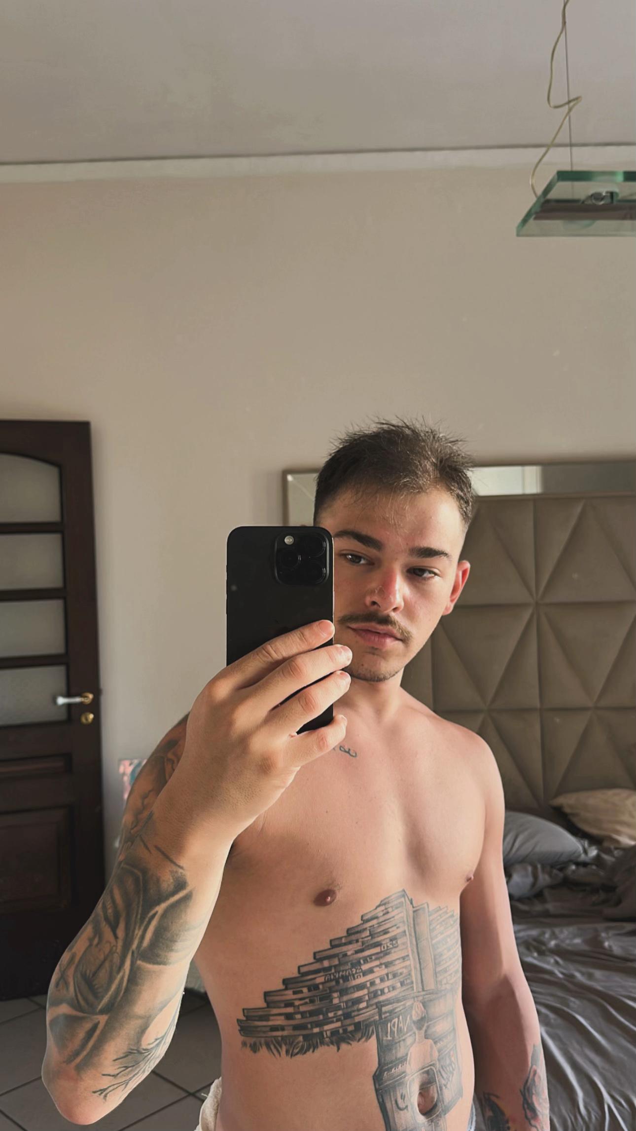 @DANILO 🥶,Ti segue