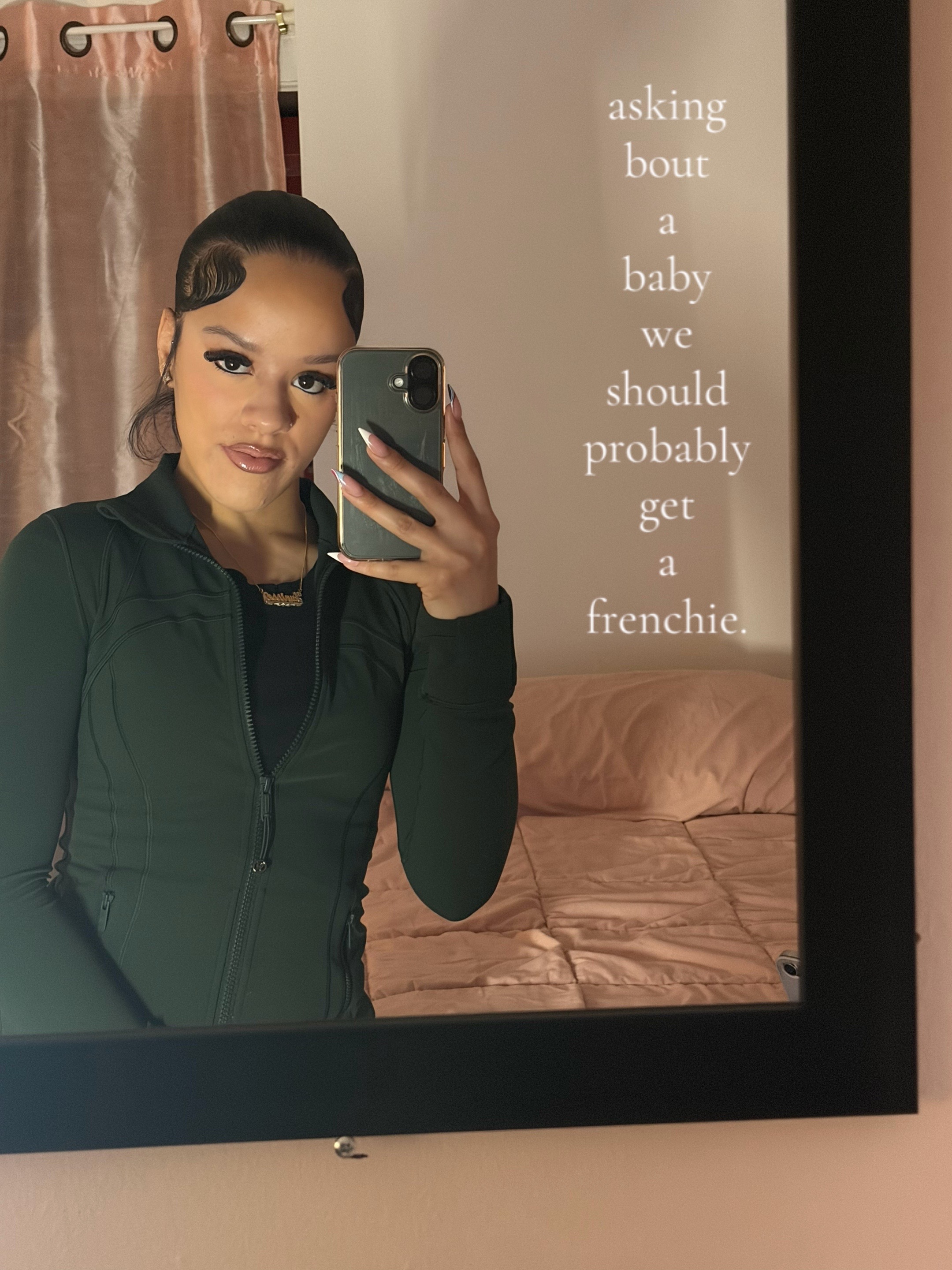 @Yunisseglo_