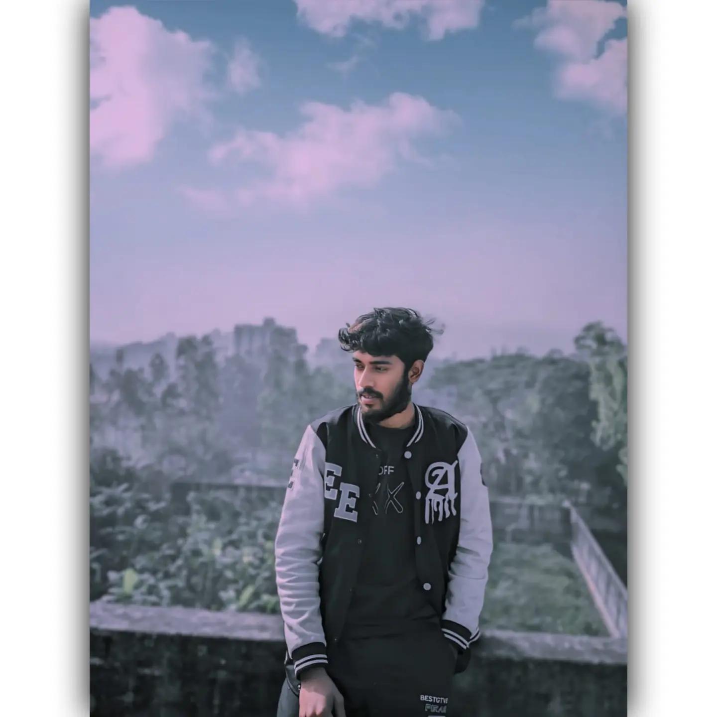 @পরিবারের একমাত্র নবাব💫🗣️