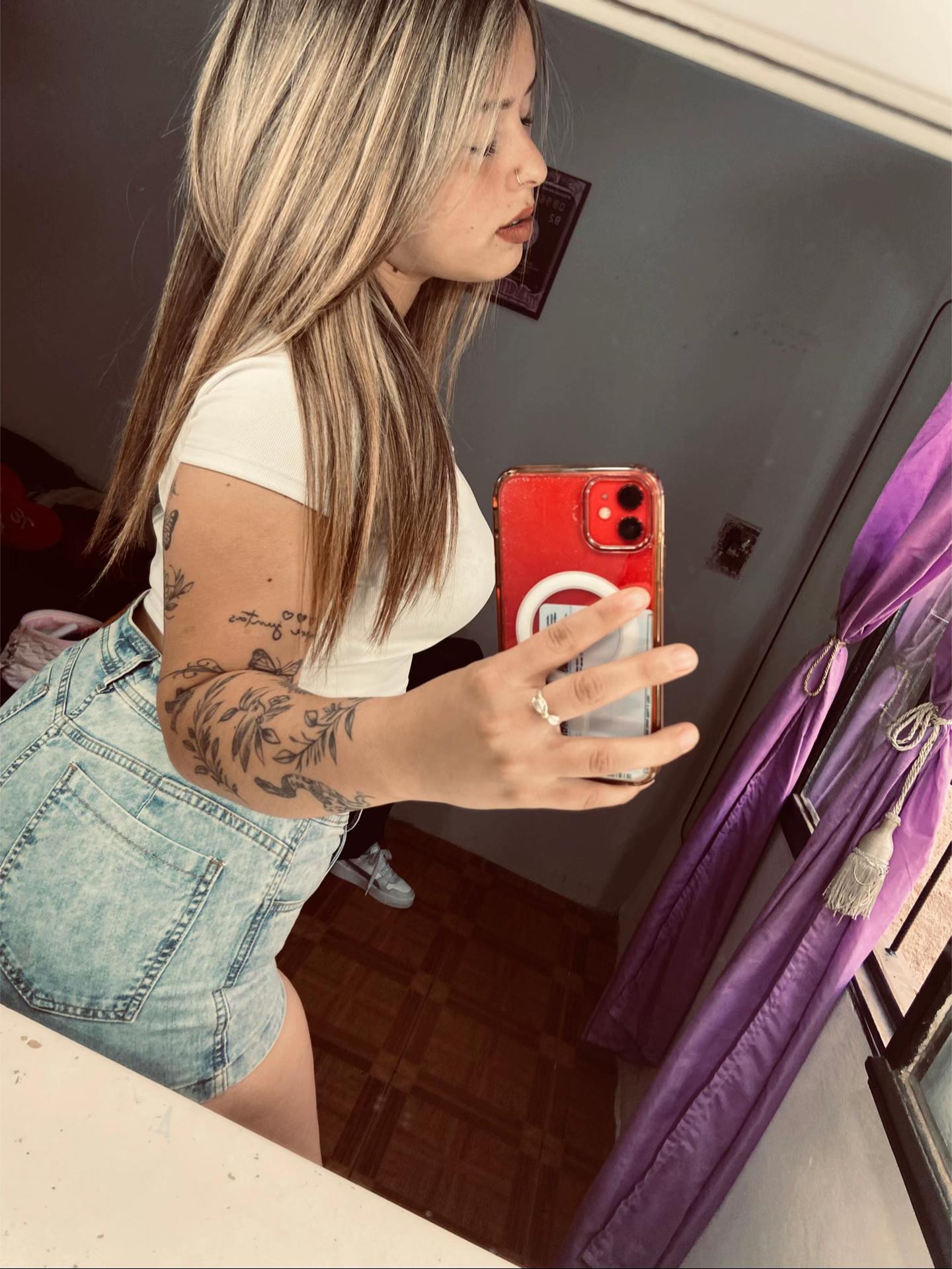 @Melaa_027