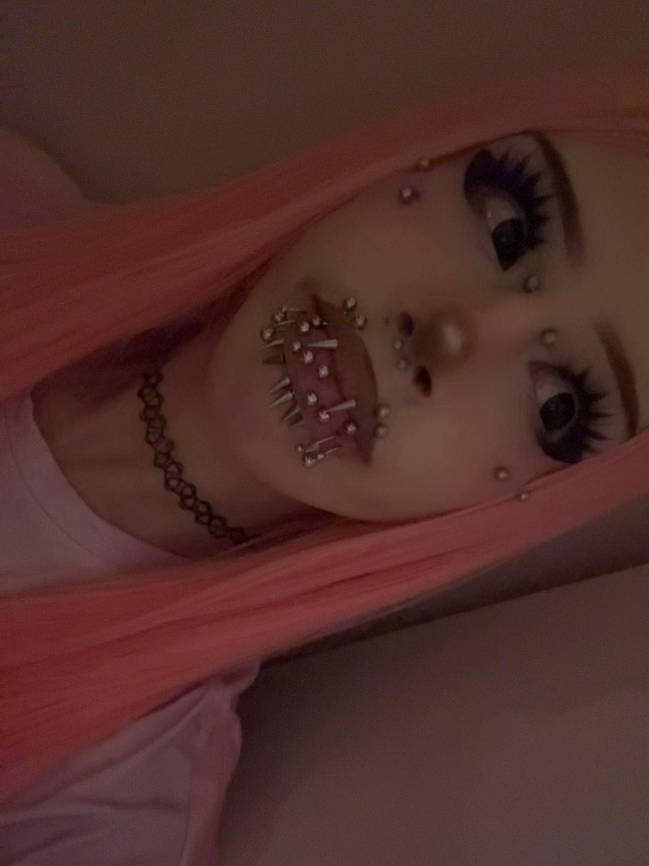 @miseryd0lly