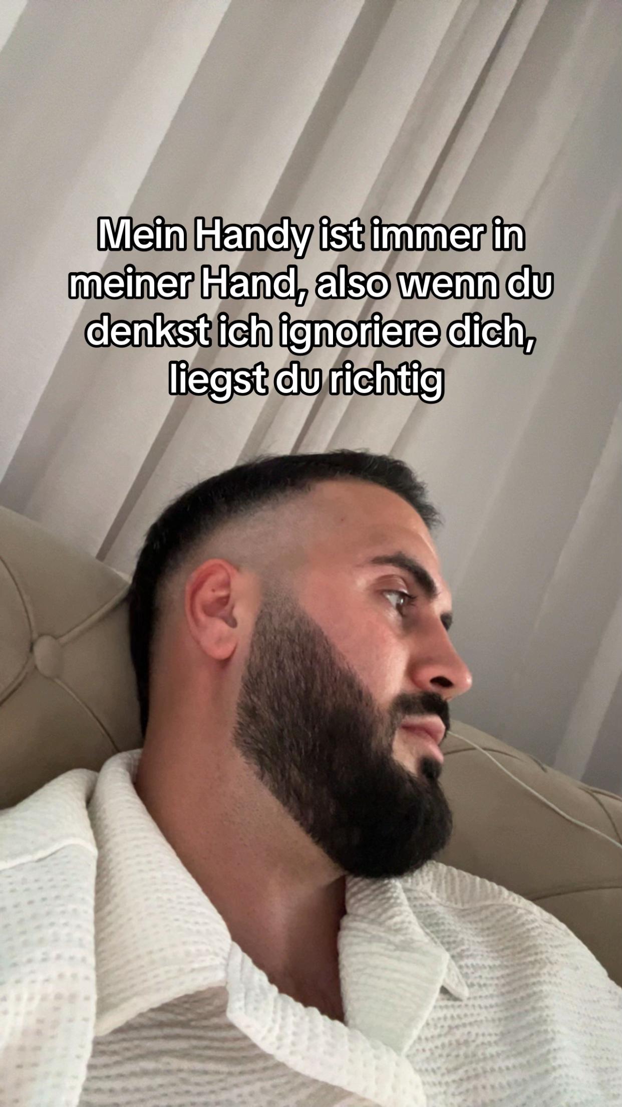 @Deralbanervonnebenan