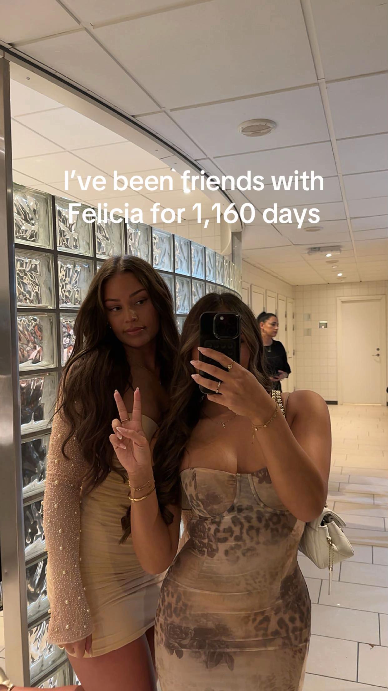 @𝑬𝑬