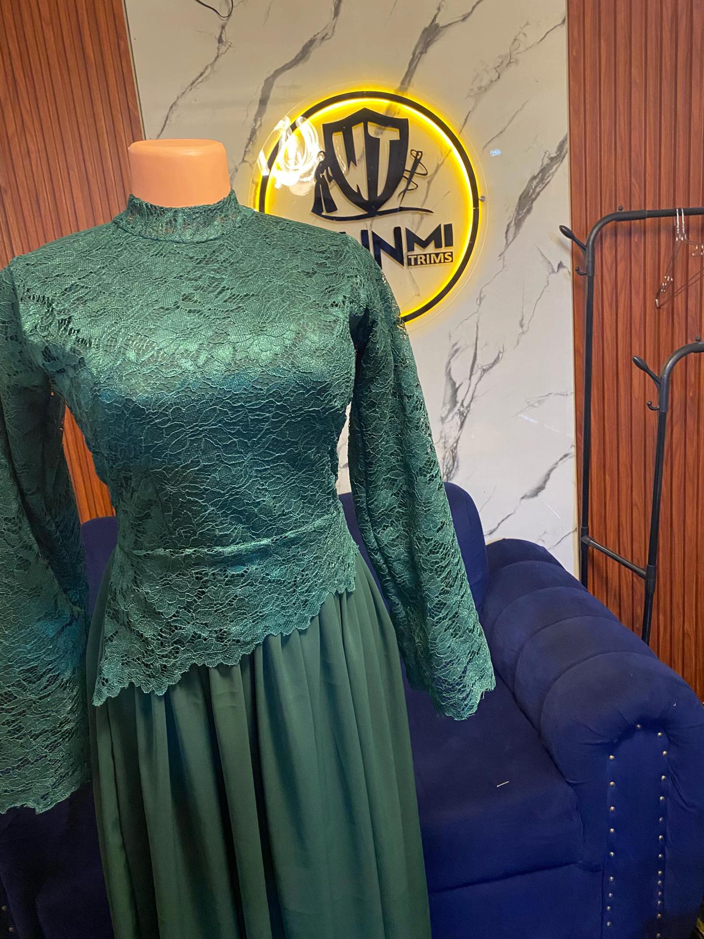 @Wunmi trims✂️/RTW 🧵