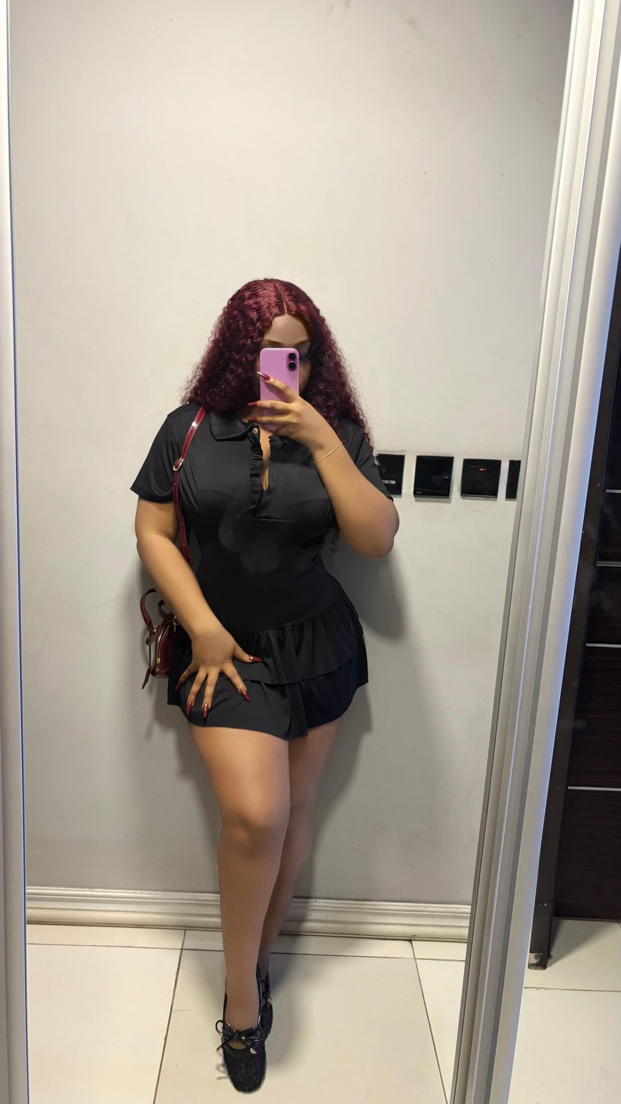 @Helen ᥫ᭡