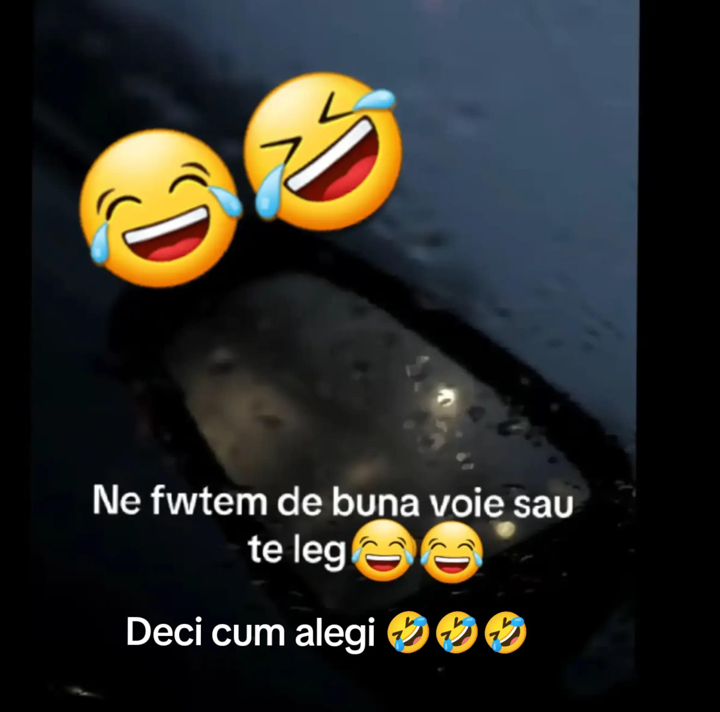 @F😀L😃o😄r😁i😆n😅🤣😂