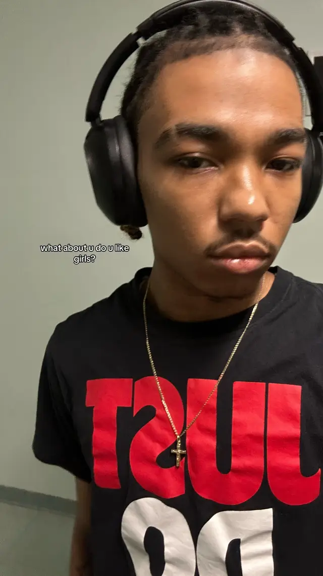 @🤫