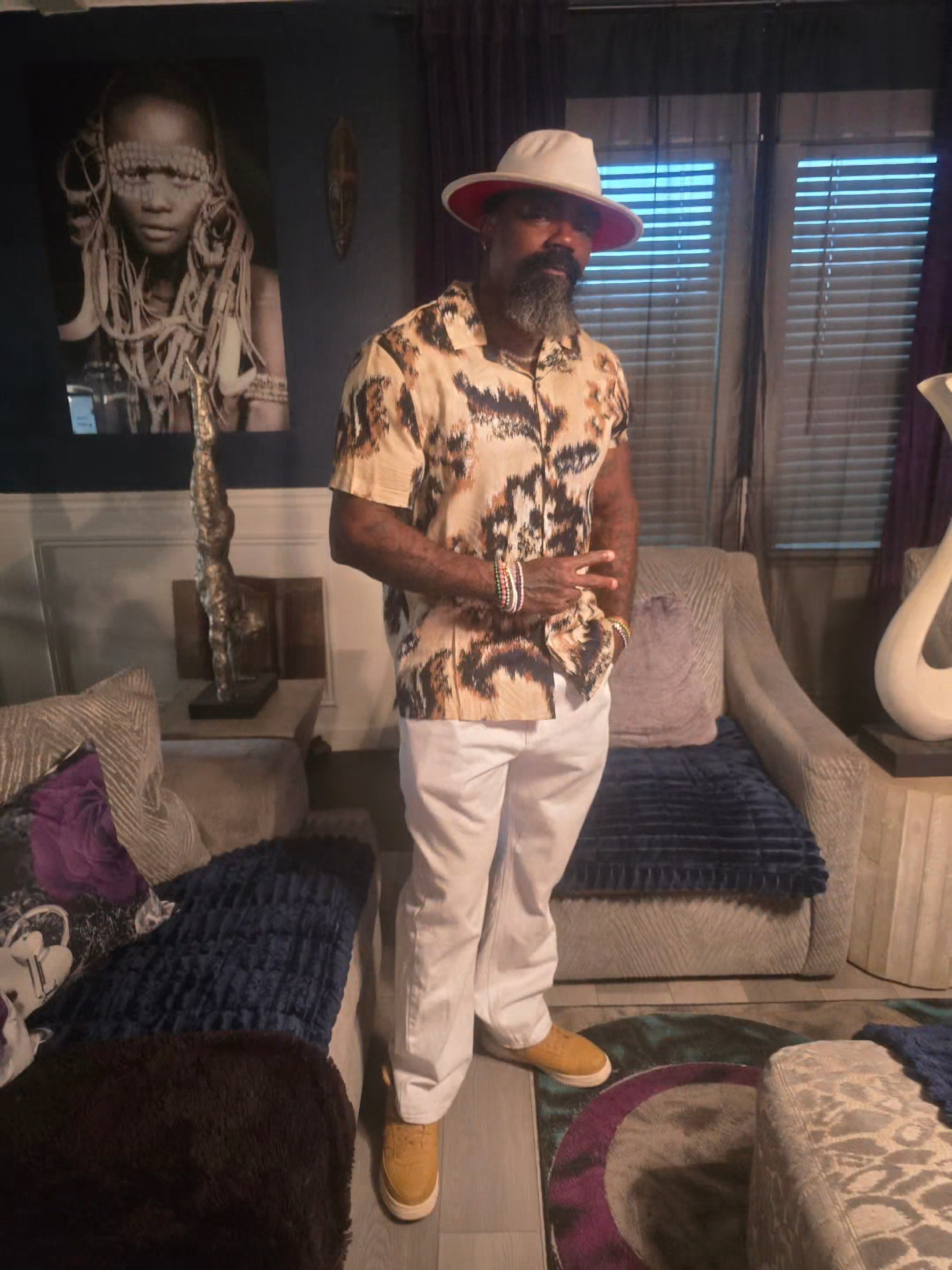 @WorthyOfLove👨🏾🤝👨🏿🌈