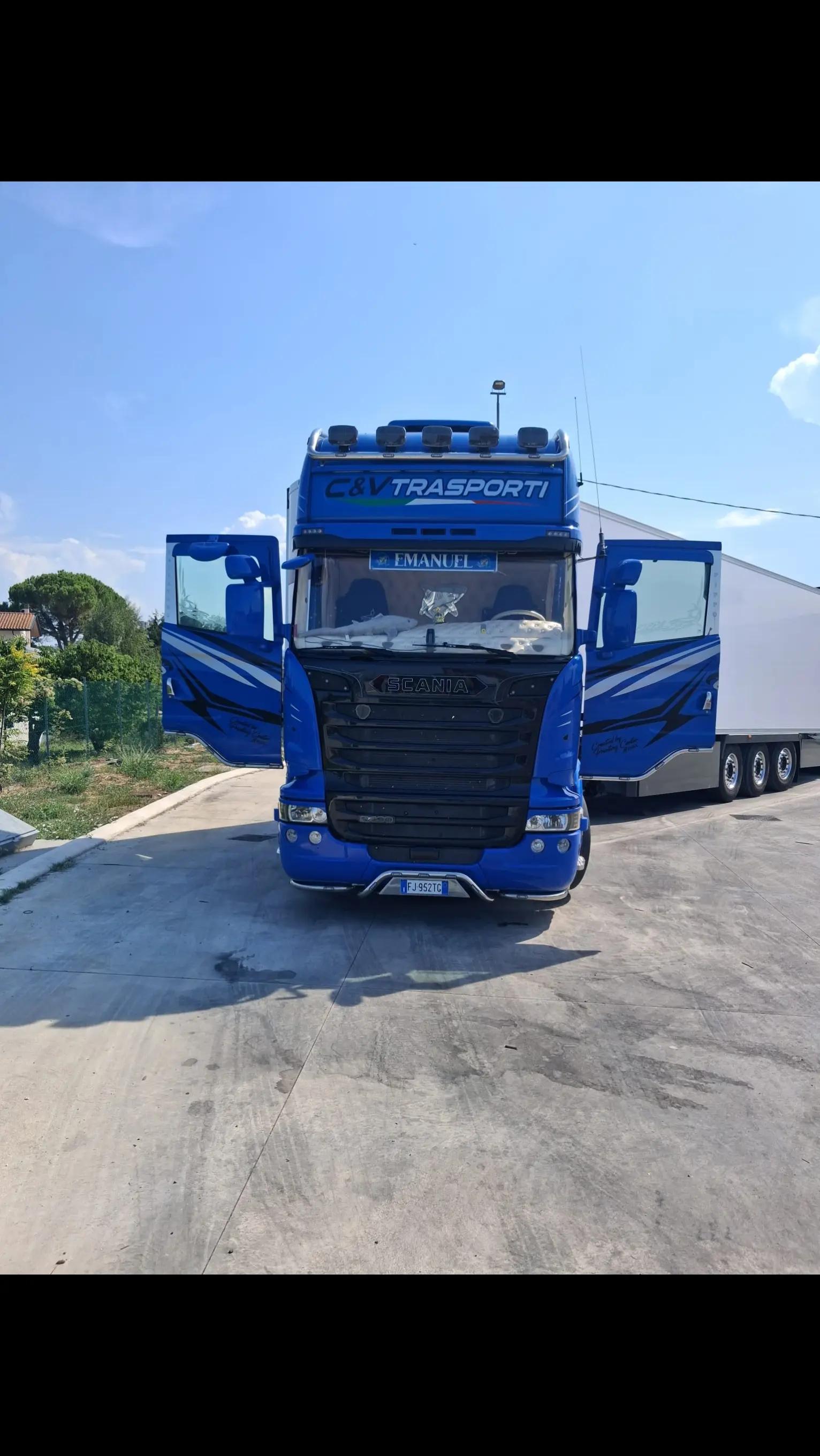 @C&V Trasporti 🦈