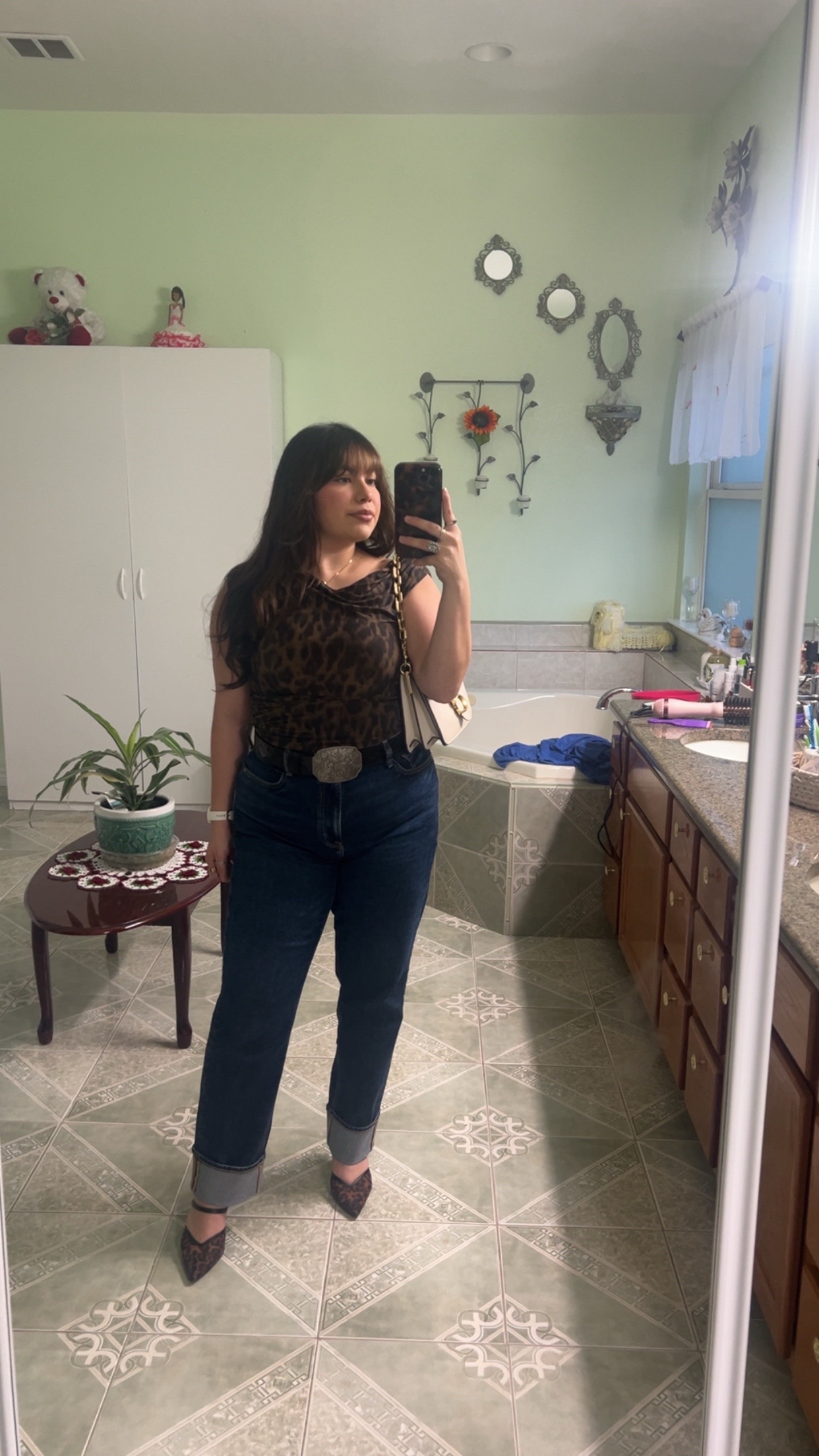 @Alondra 🦋