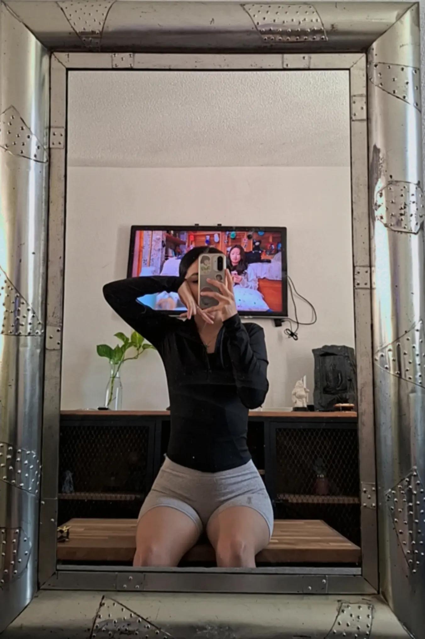 @AlexaMarley