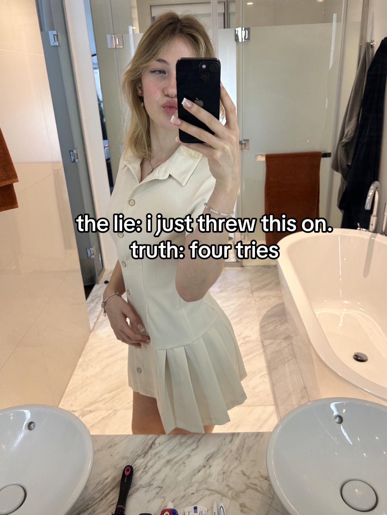 @Kellyyy