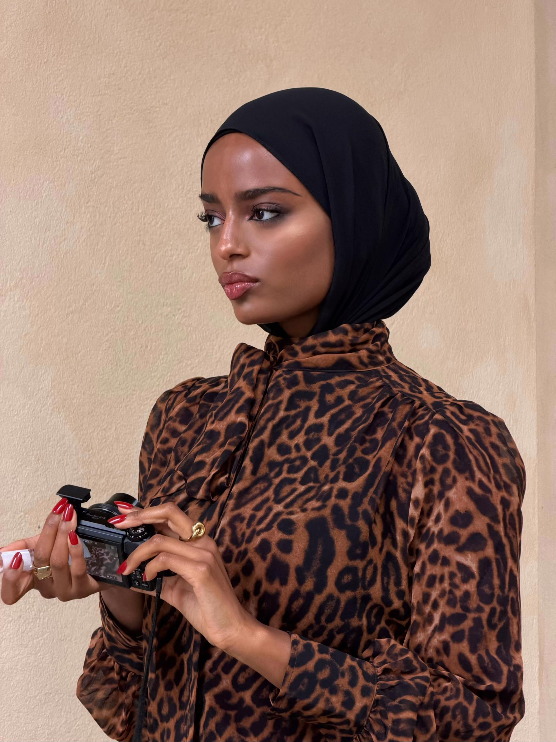 @wolfieaziza