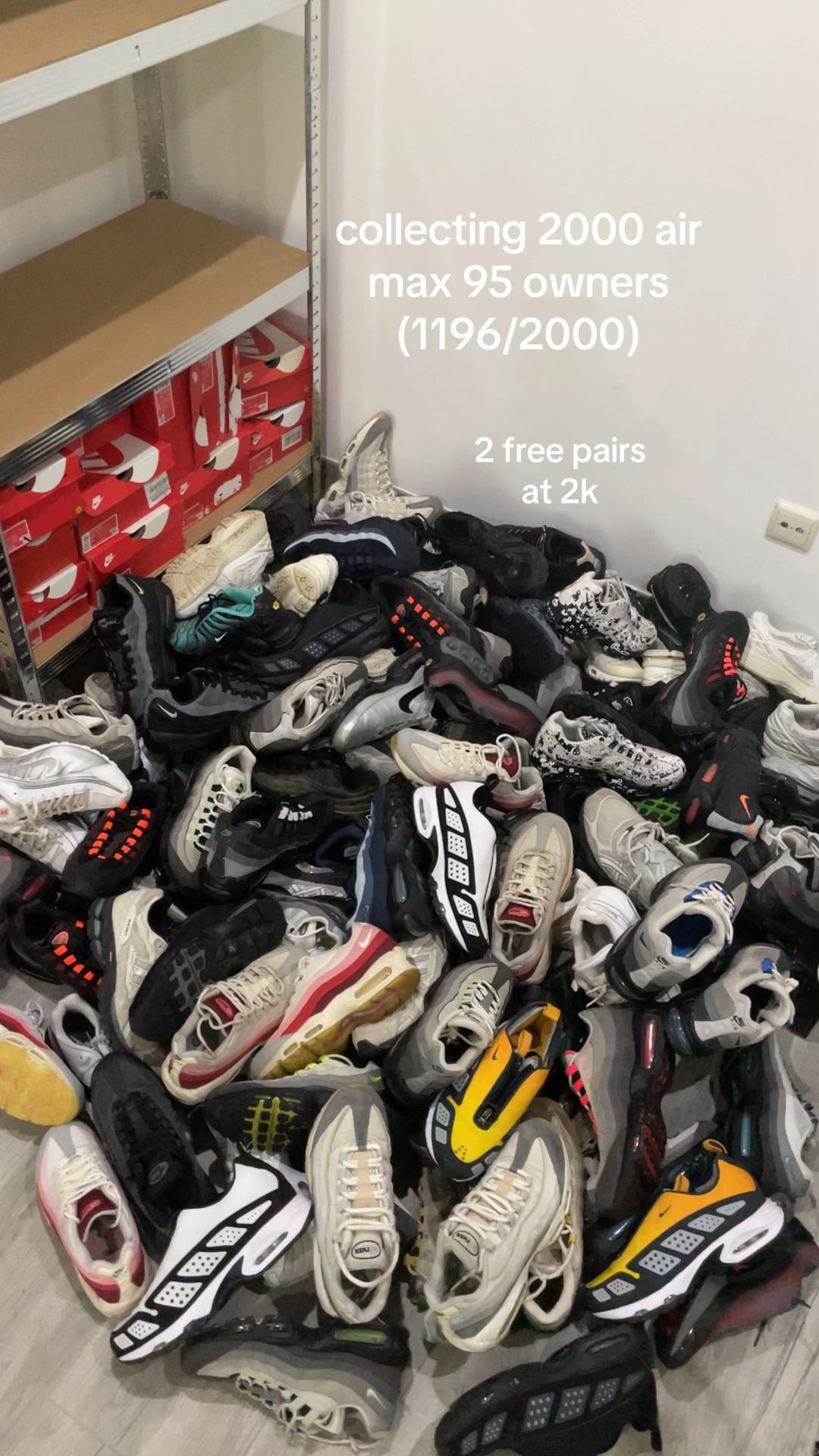 @atom👟