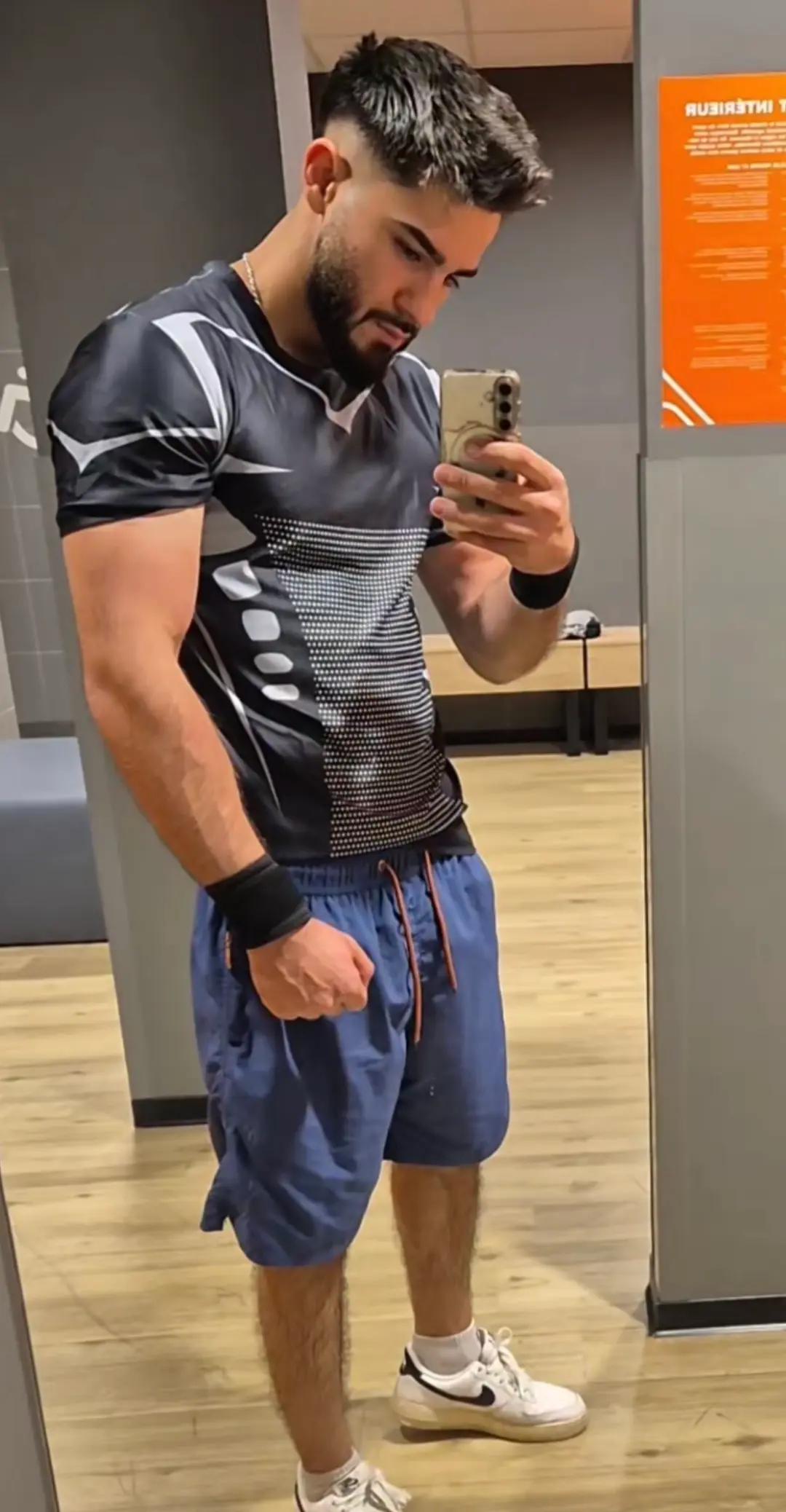 @Fernando🎰R👑O🖤Y⚜️A💎L✅️