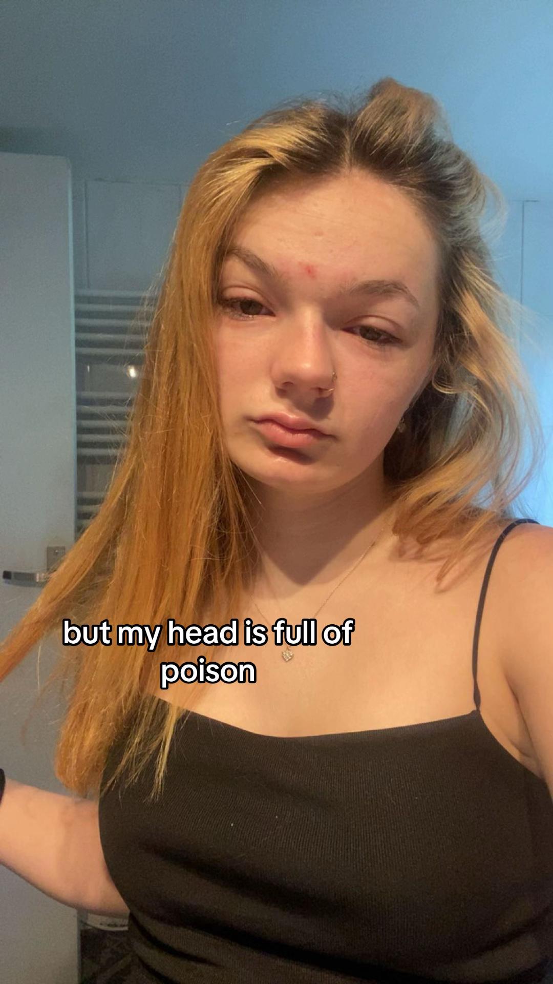 @︎