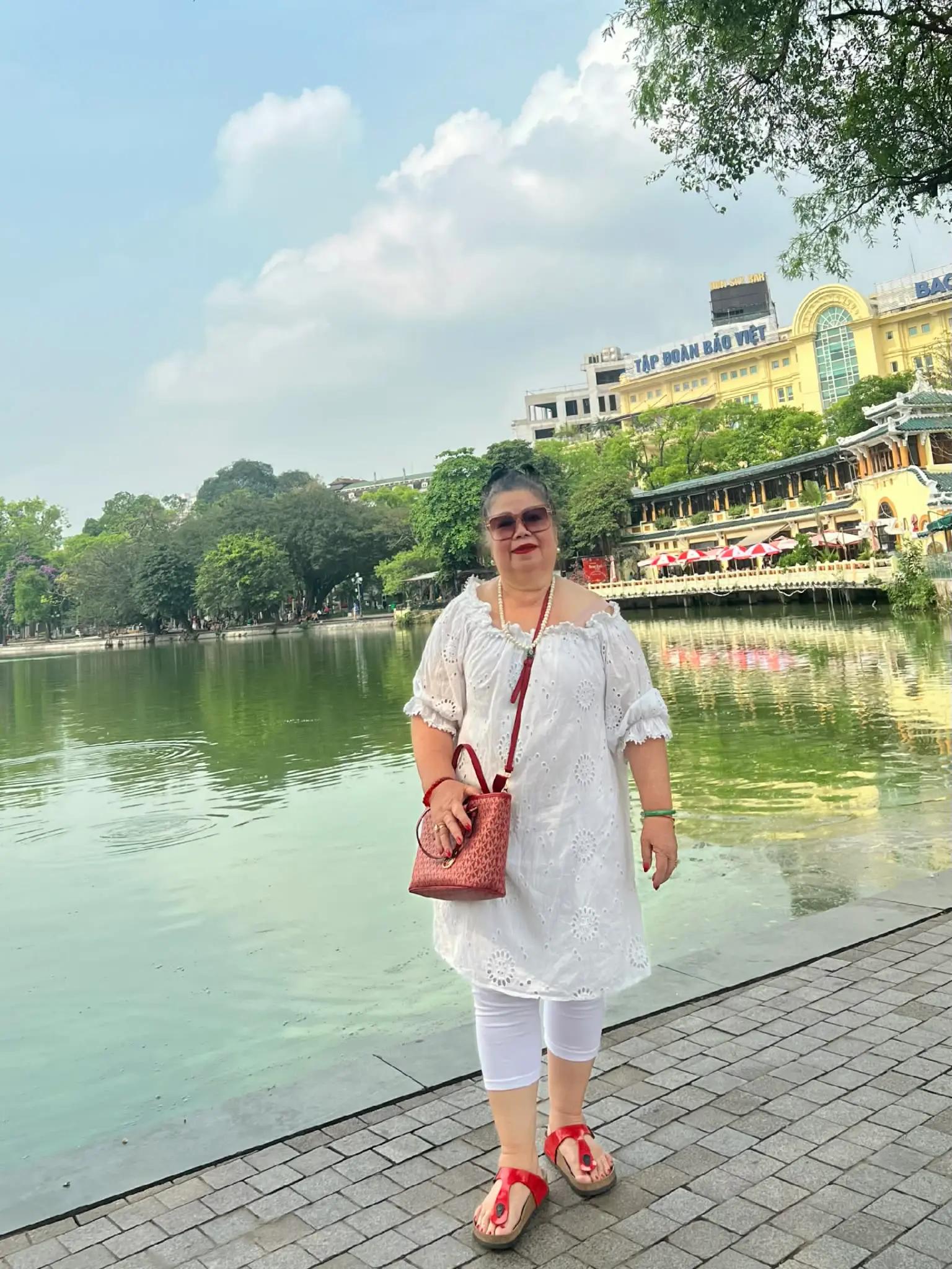 @Bạch yến ho&agrave;ng