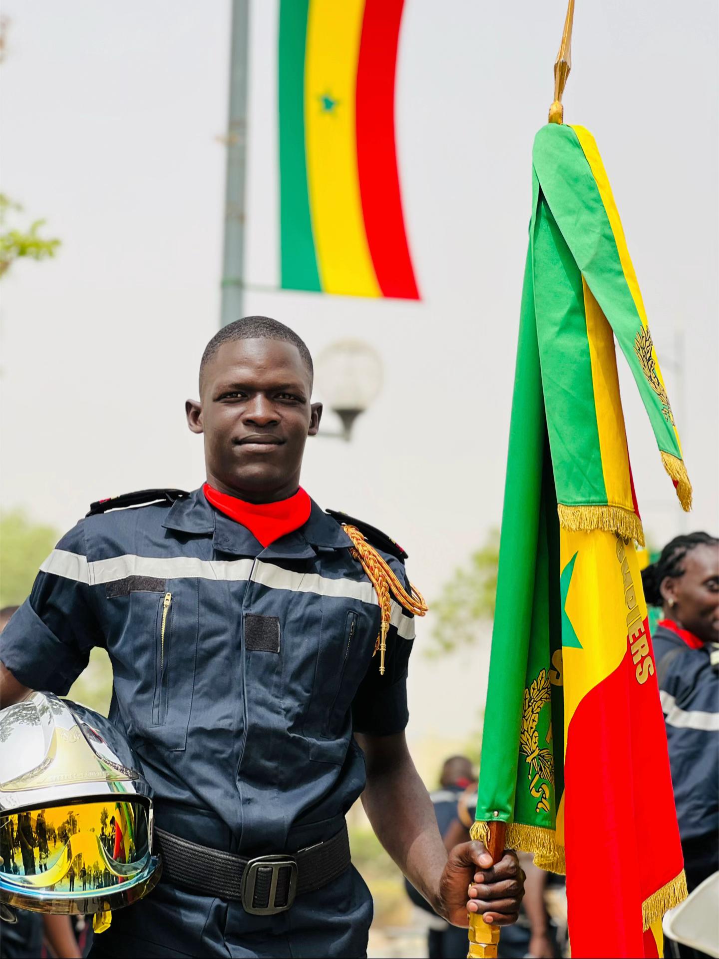 @TwinsBoiie🇸🇳🖇Pompier👨🚒