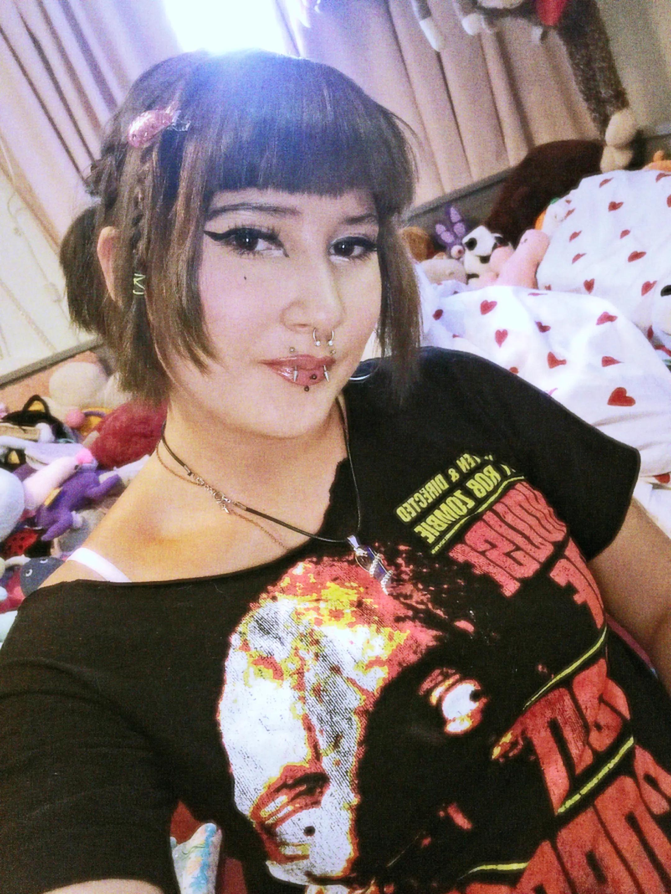 @🪲Isis Martinez 🪲