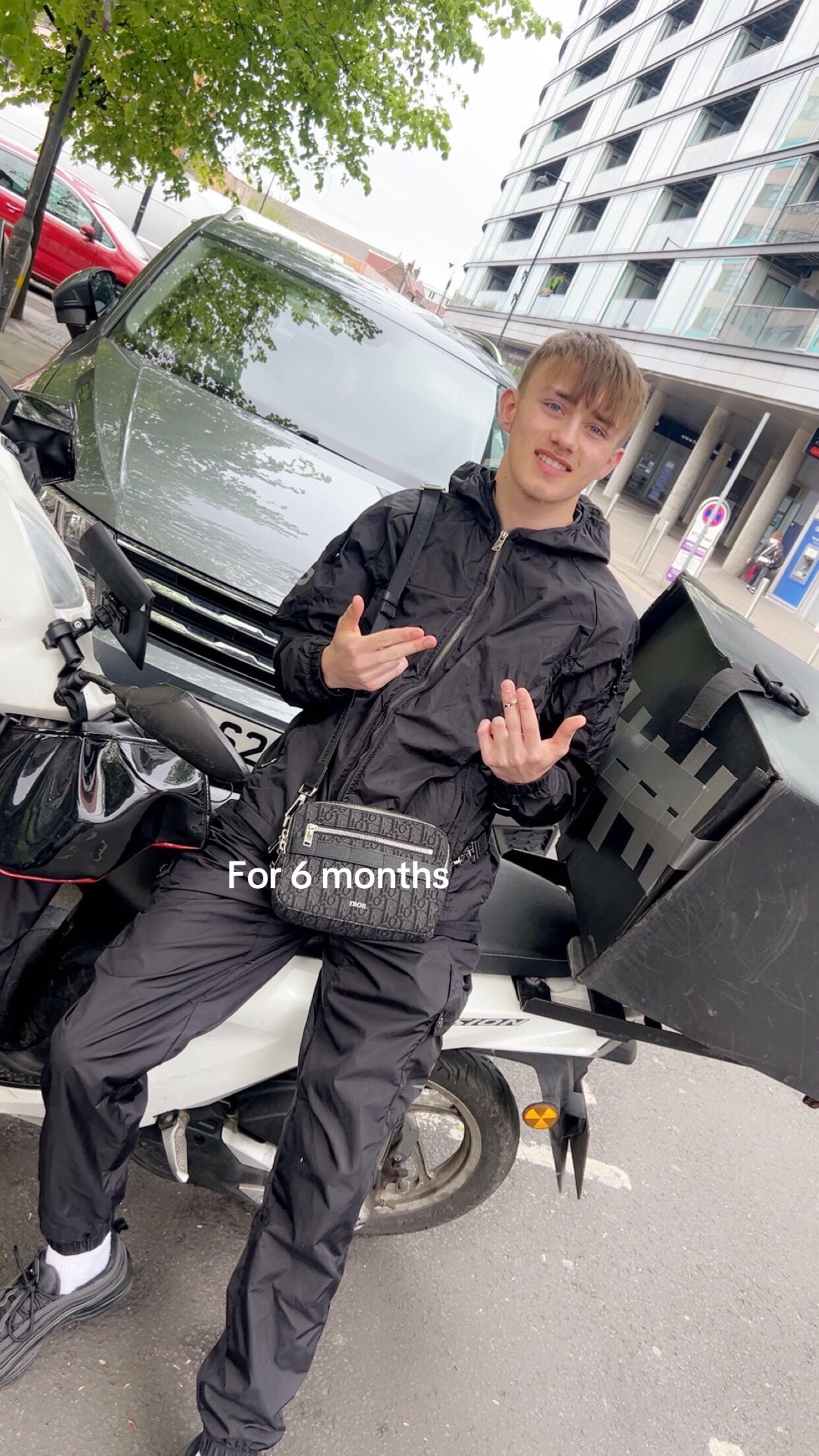 @off1ciallz_priv
