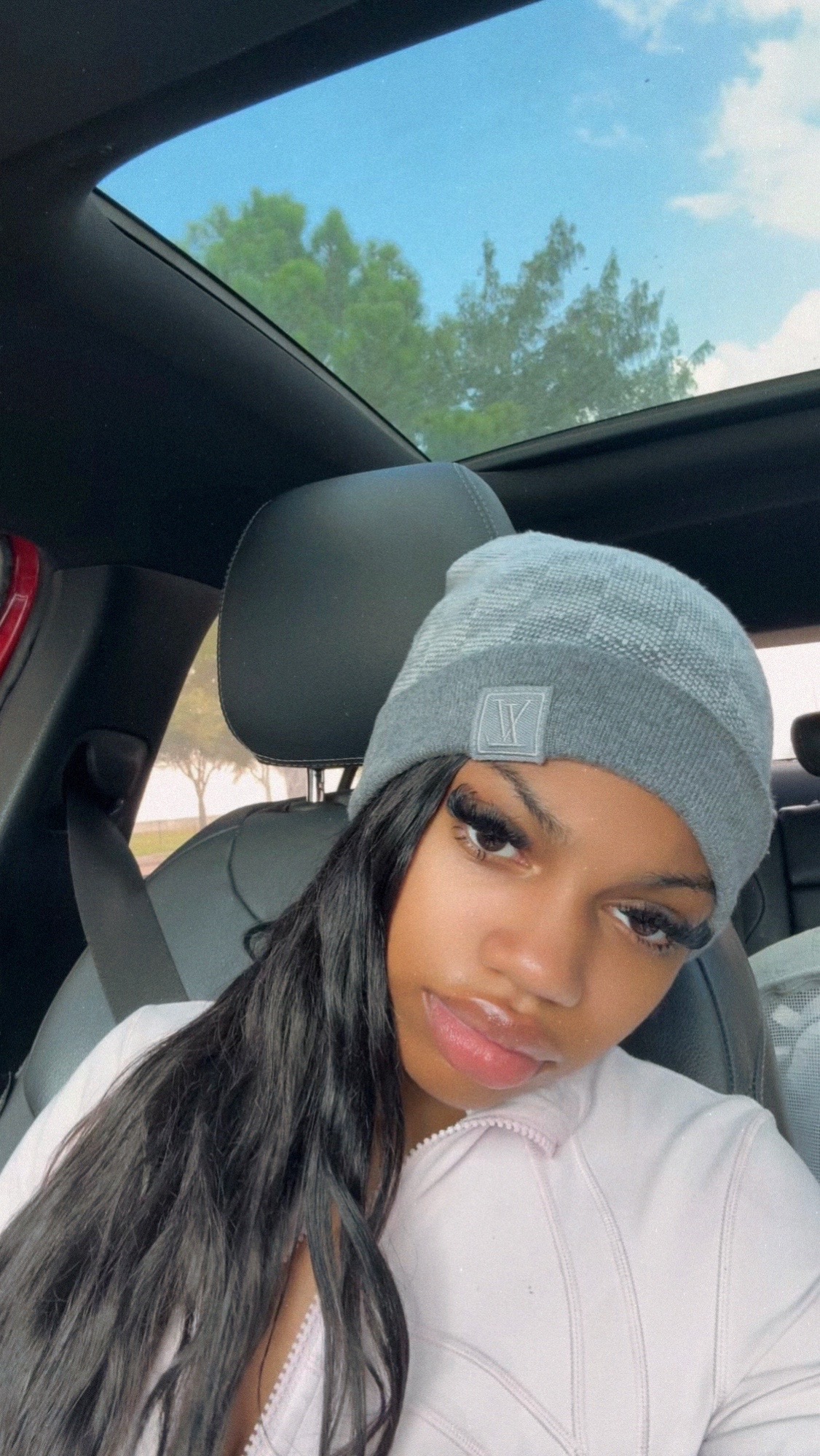@👄.