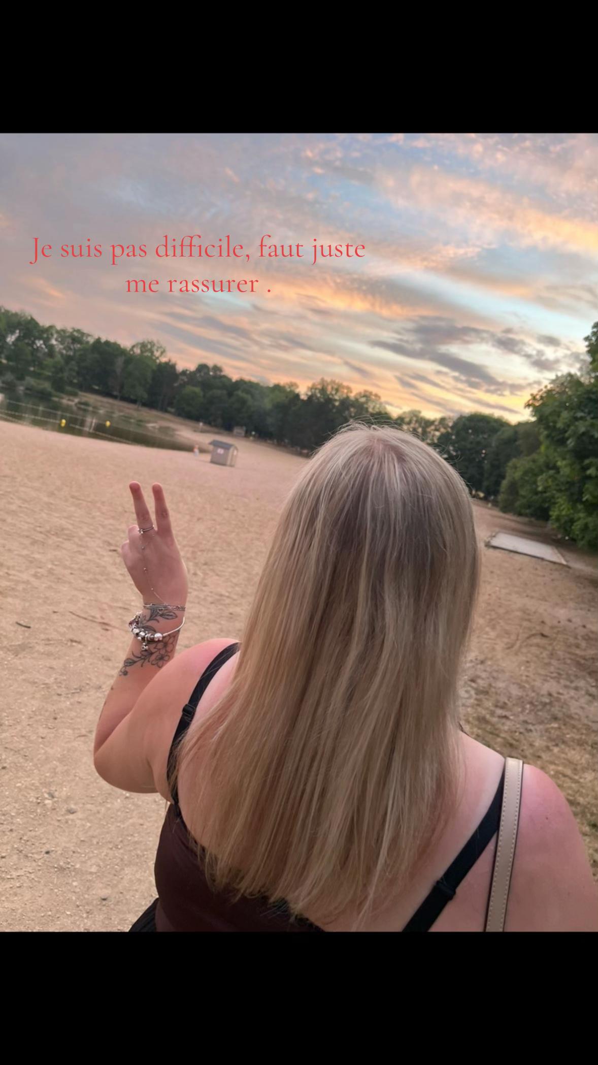 @Lauᥫ᭡