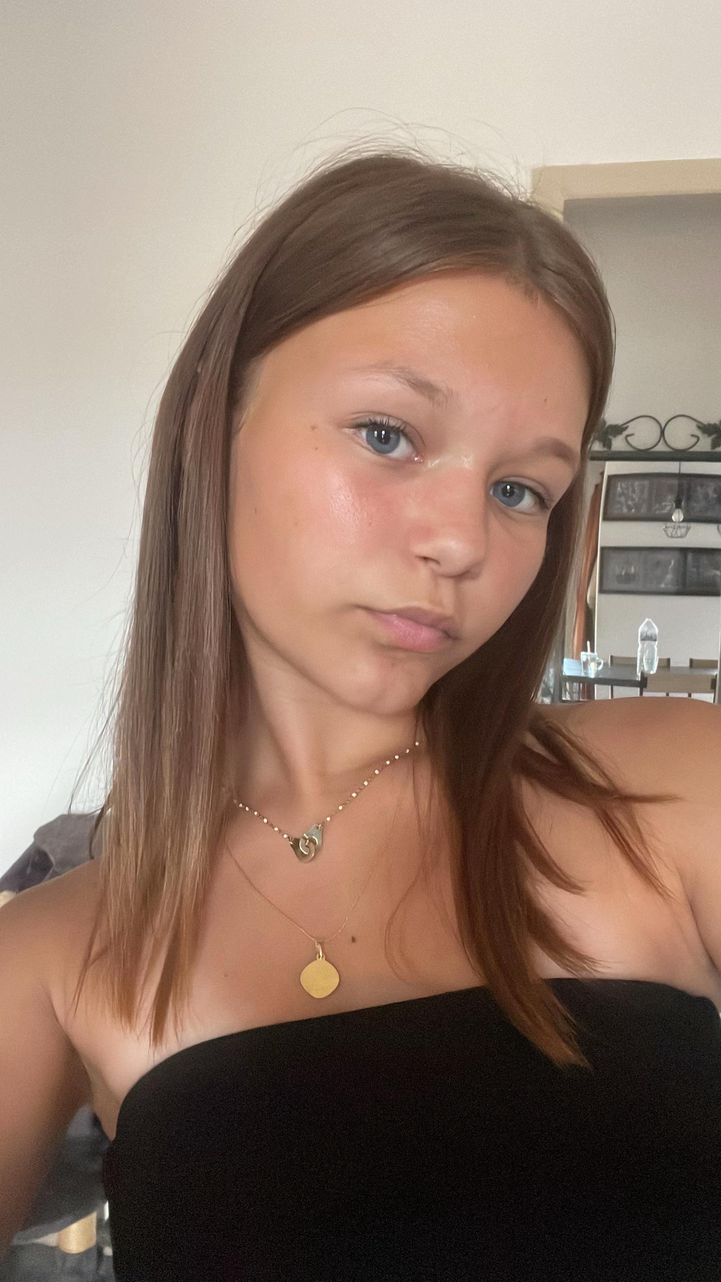 @𝐴 𝐿 𝐼 𝐶 𝐼 𝐴 🪭