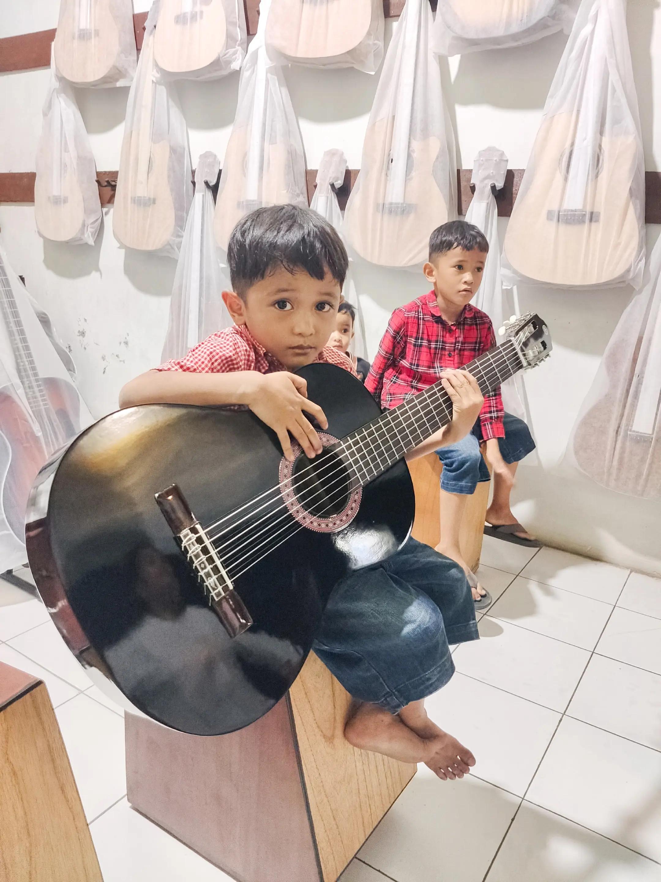 @Hanung Gitar Purwakarta