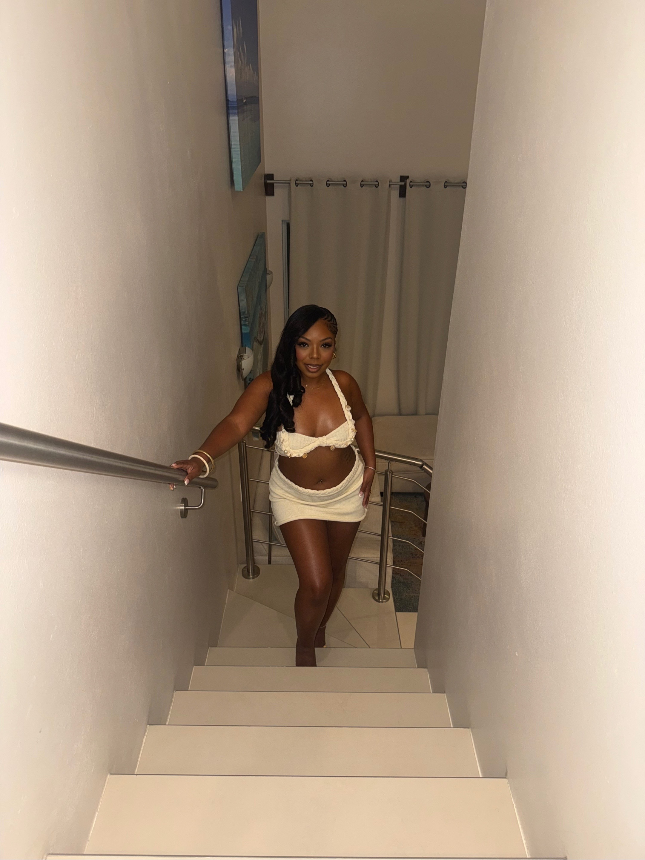 @Dee ✨