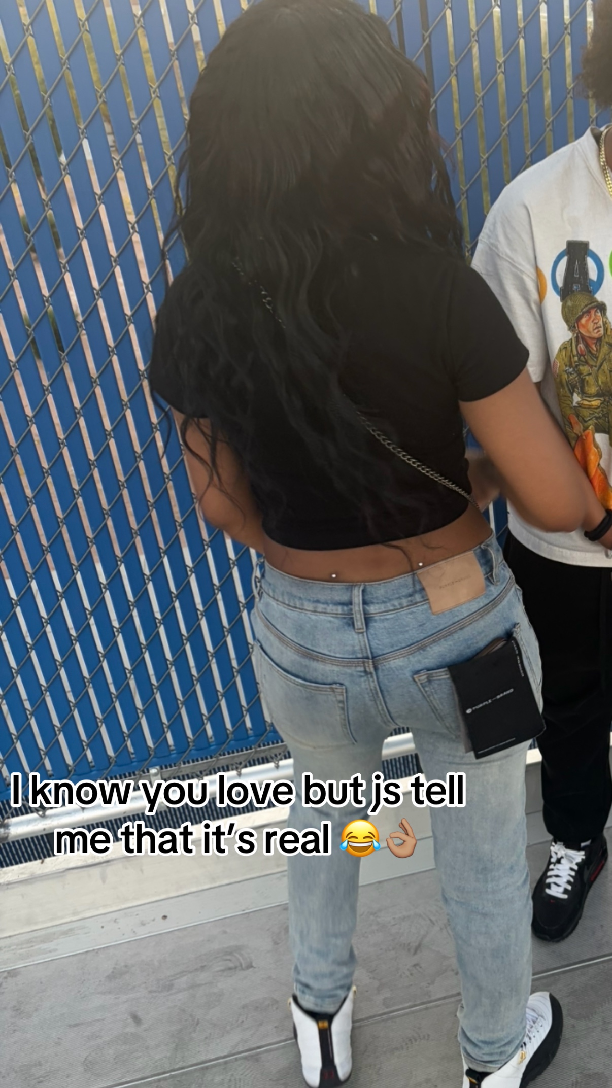 @…