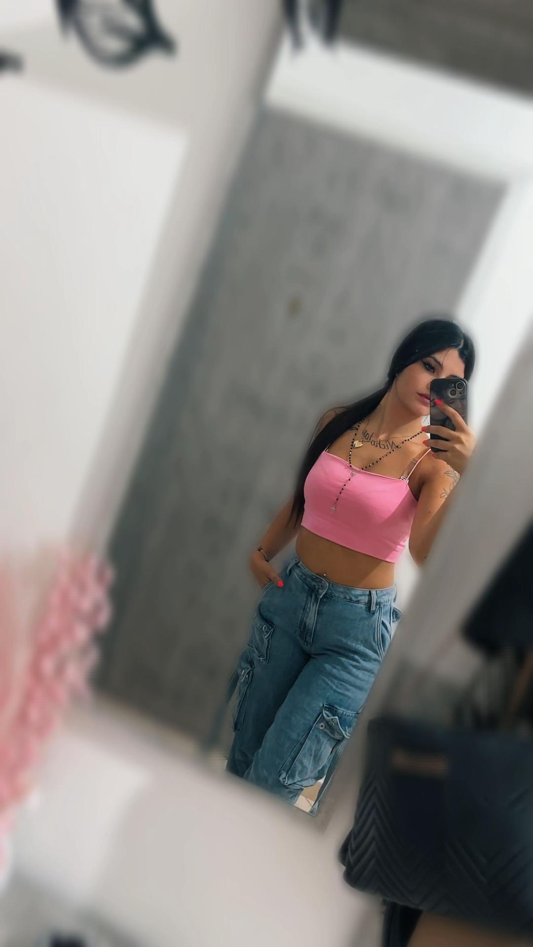 @Jenny🖤