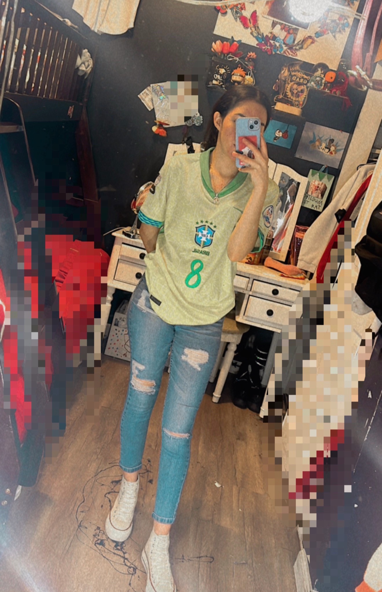 @️ ️Velinda