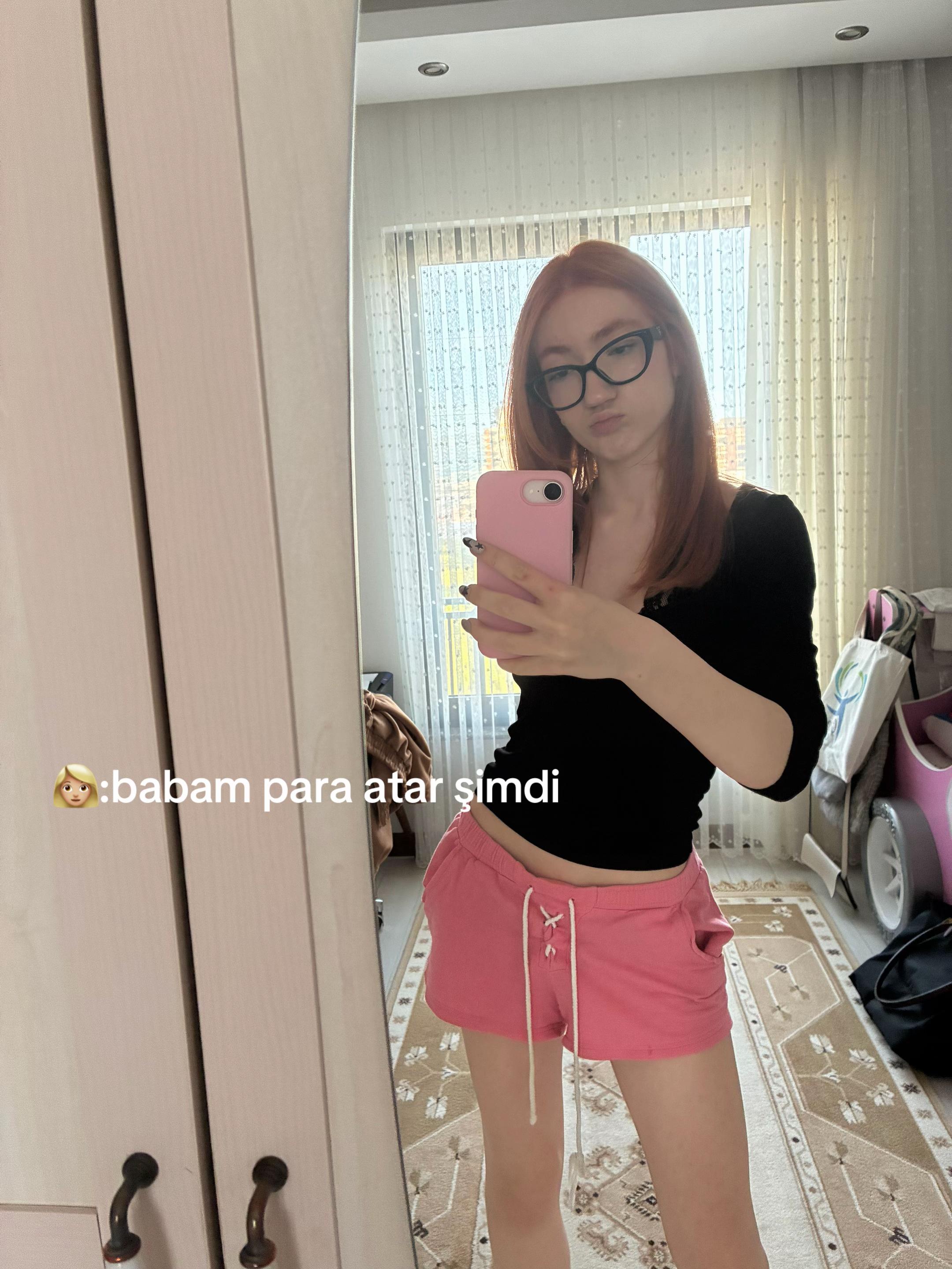 @d🦊