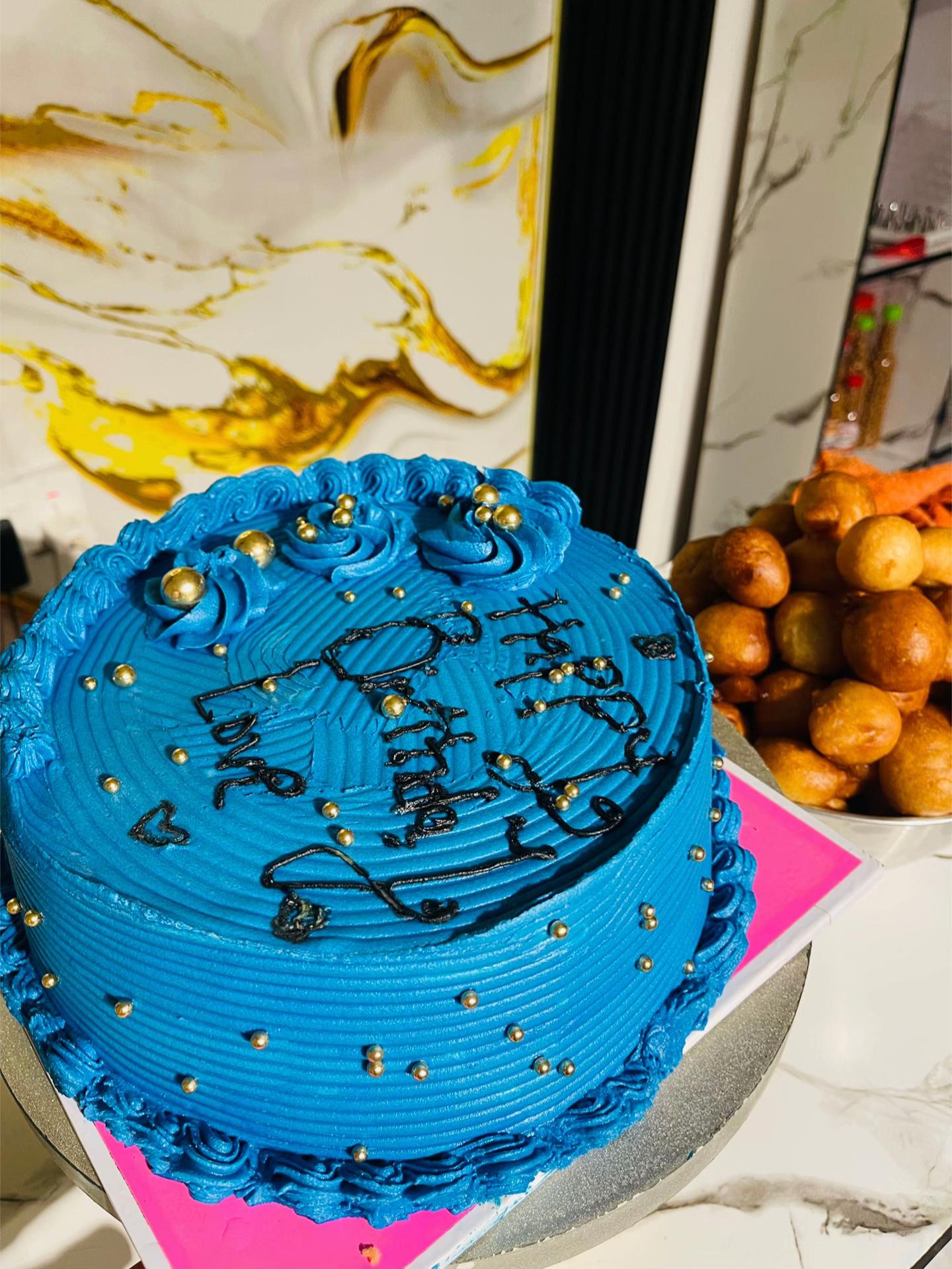 @Cakes by majesty🧑🍳