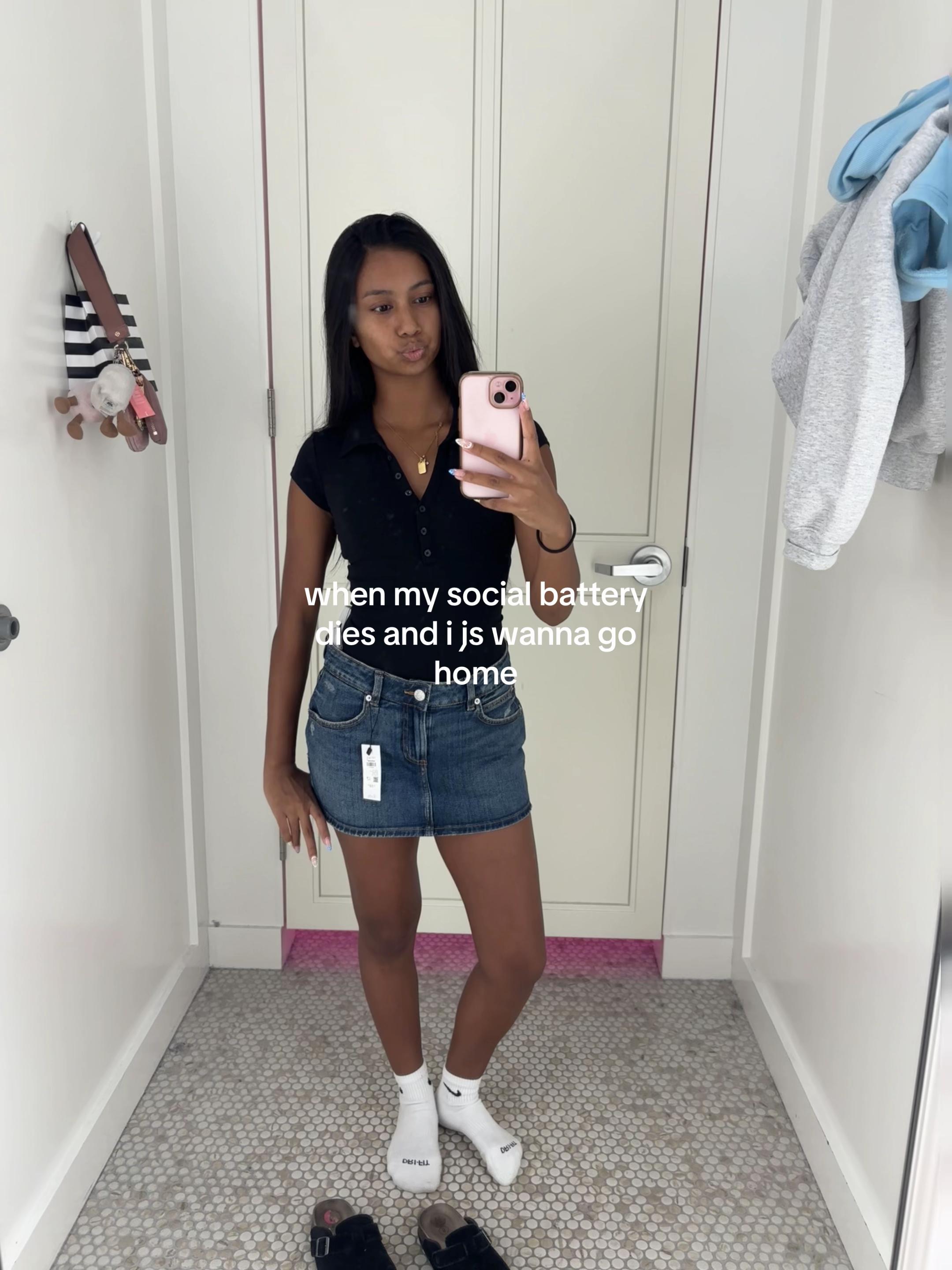 @janelleballiram